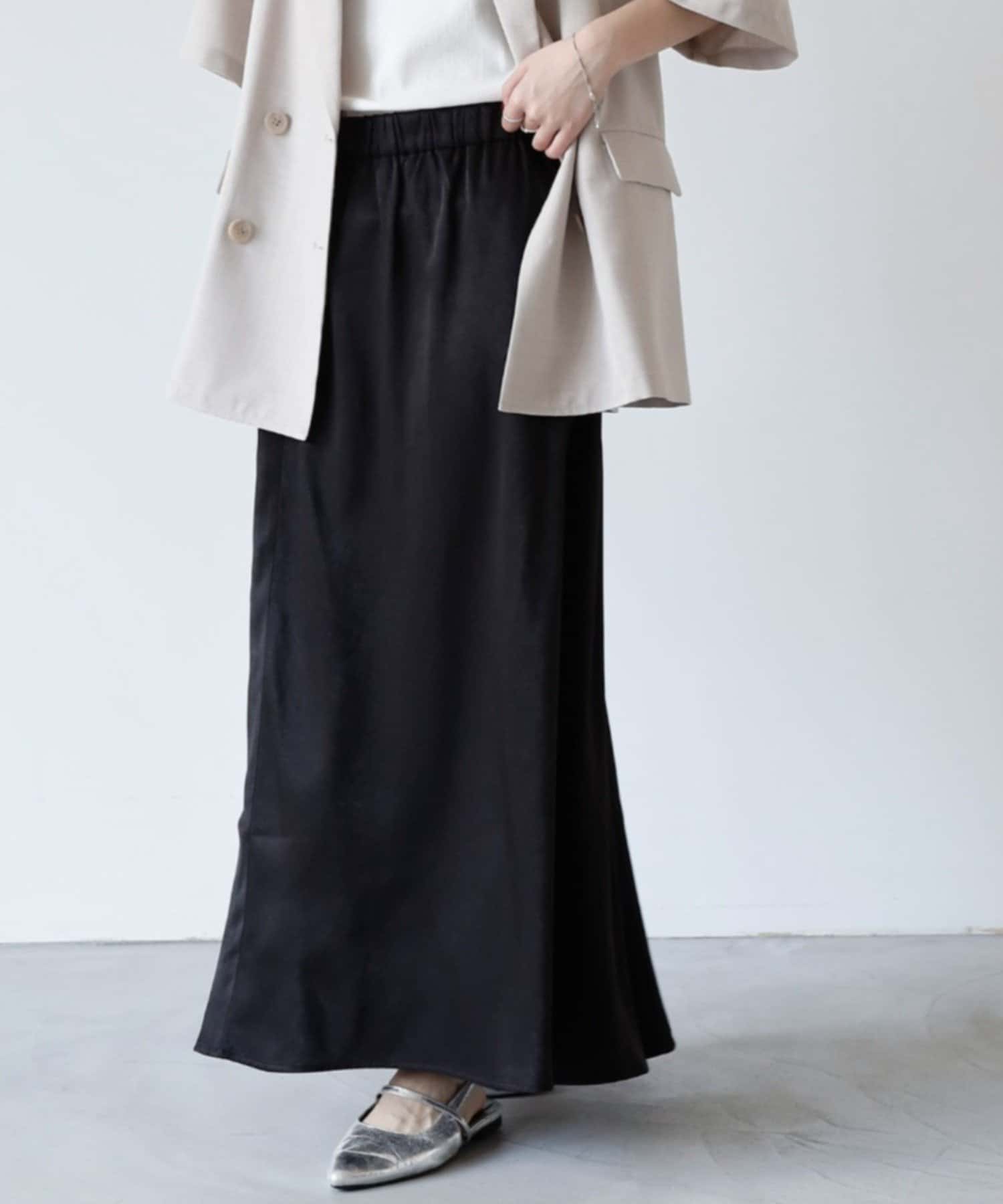 COLONY 2139(コロニー トゥーワンスリーナイン) マットサテンマーメイドスカート