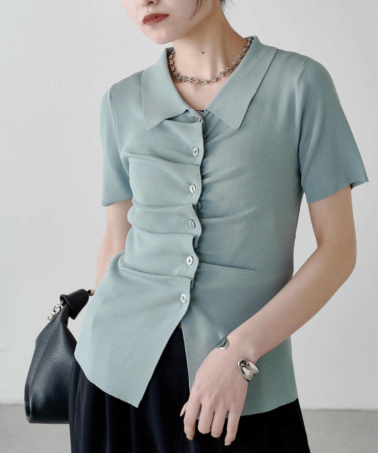 Lui's(ルイス) 前ギャザーデザイン半袖ニットプルオーバー