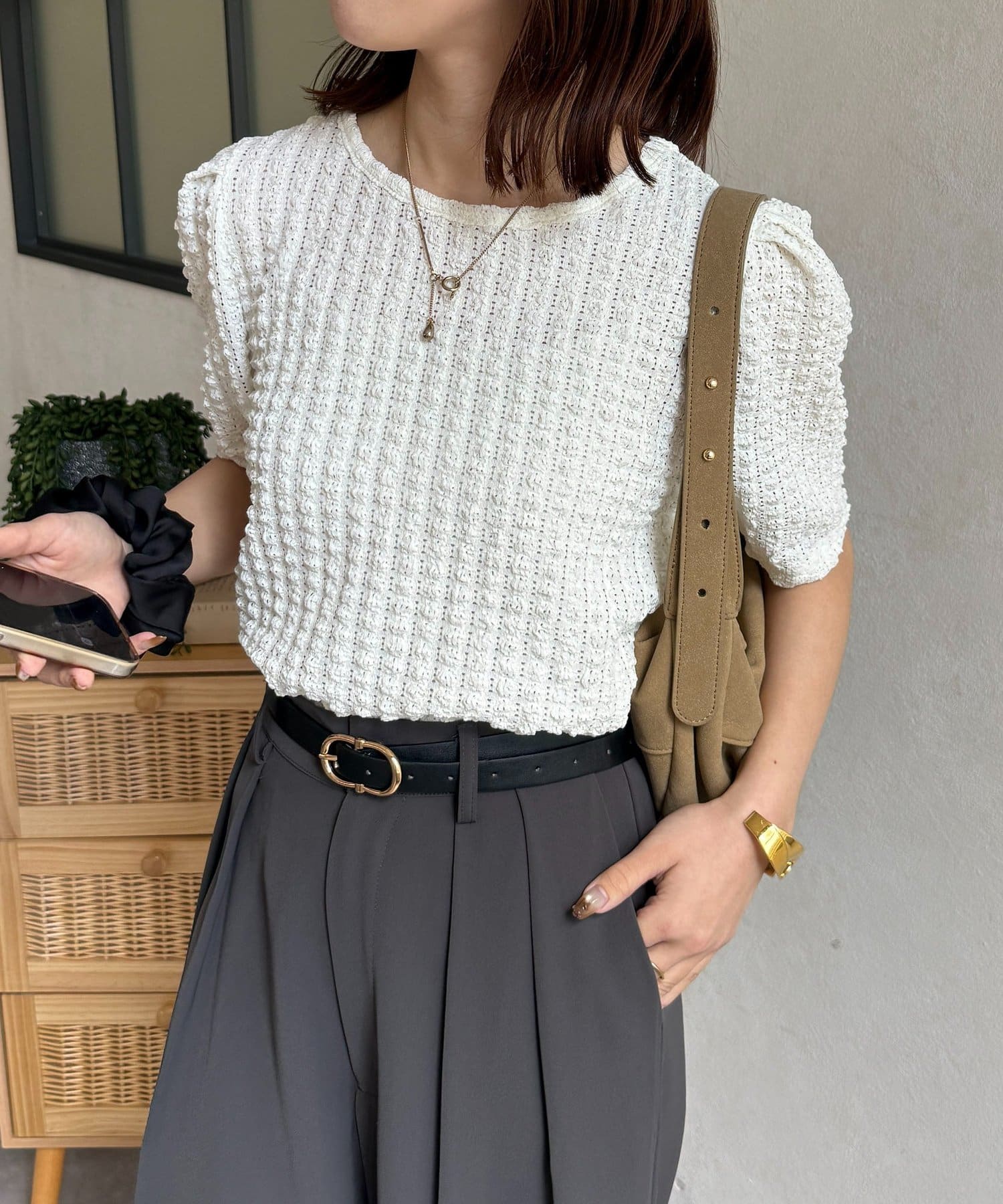 Thevon.(ゼヴォン) 肩タックポコポコシャーリングプルオーバー