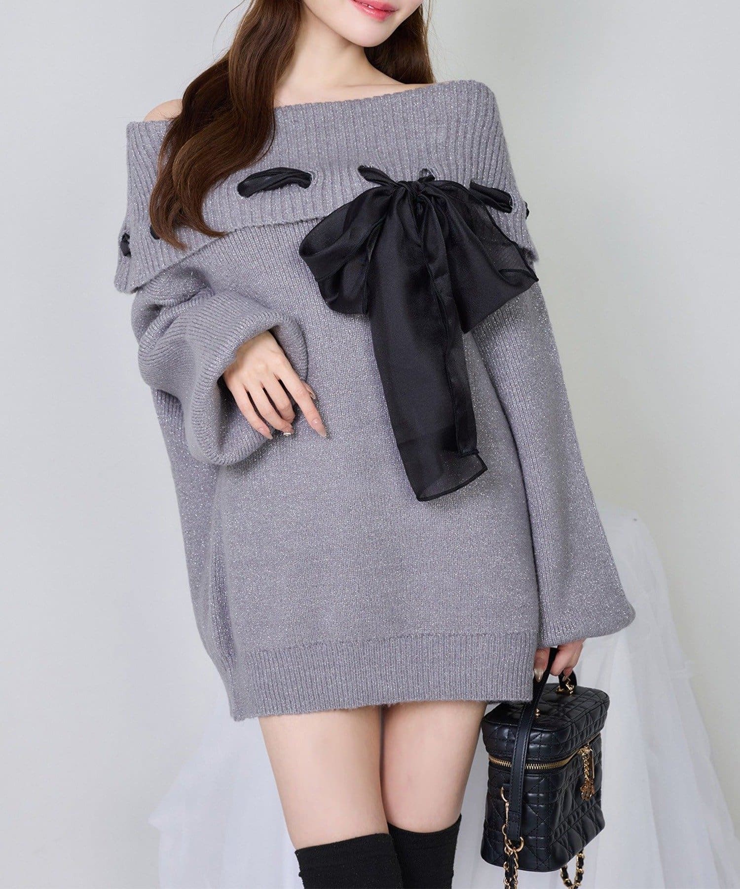 NICE CLAUP / OLIVE des OLIVE OUTLET(ナイスクラップ  / オリーブ デ オリーブ アウトレット) 【one after another】リボン付きオフショルニットワンピ