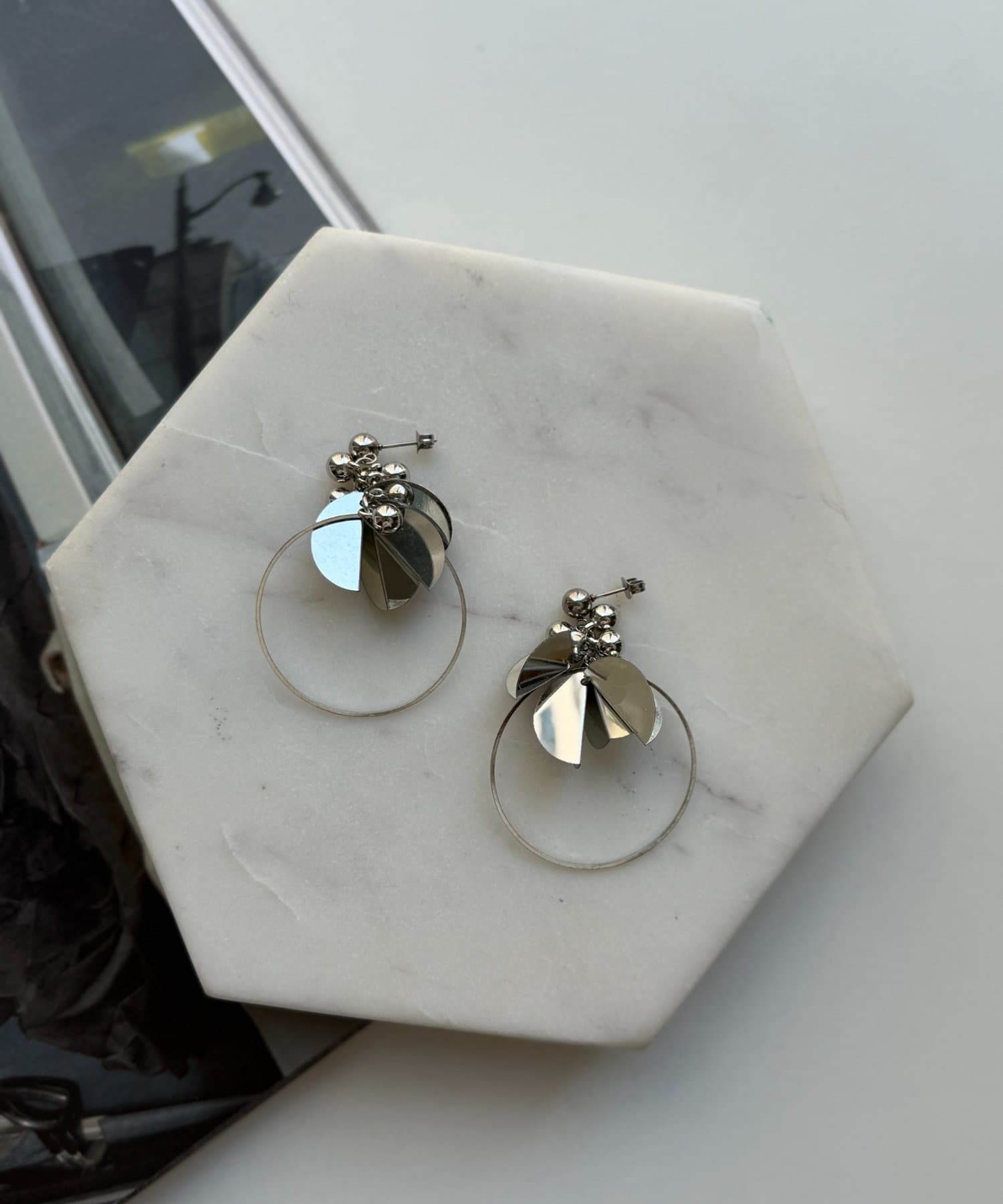 DOUDOU(ドゥドゥ) モチーフシルバーフープピアス