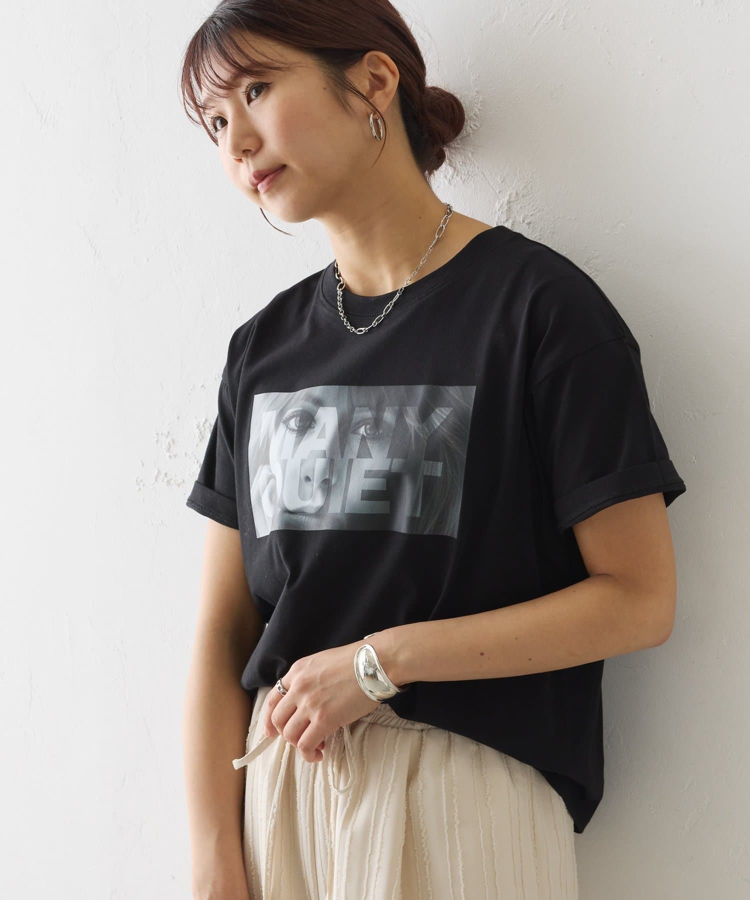 COLONY 2139(コロニー トゥーワンスリーナイン) MANYQUIET ロゴTシャツ