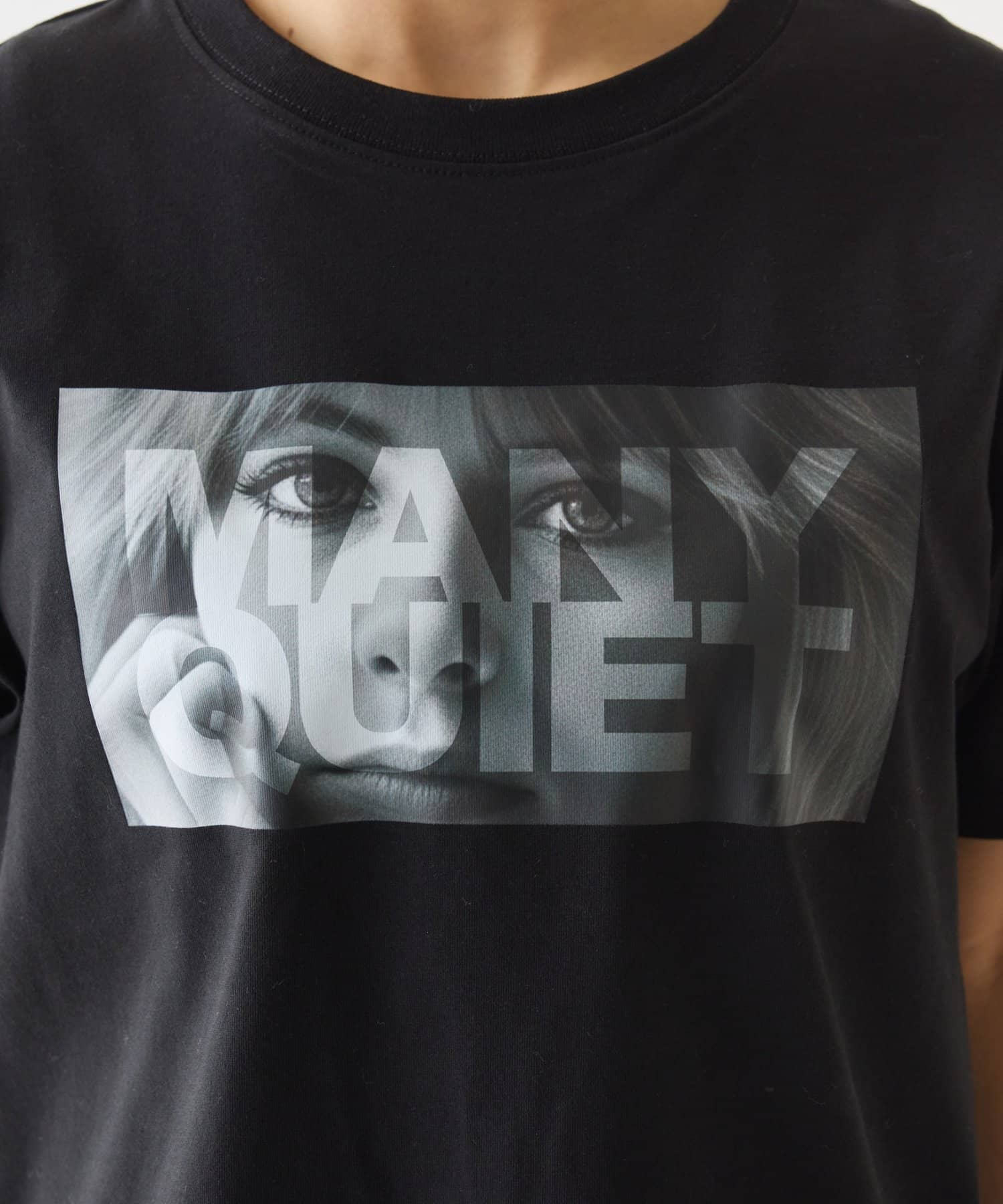 COLONY 2139(コロニー トゥーワンスリーナイン) MANYQUIET ロゴTシャツ