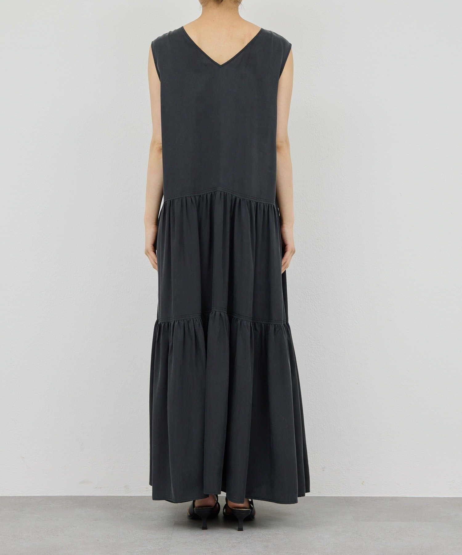 GALLARDAGALANTE(ガリャルダガランテ) ティアードノースリワンピース