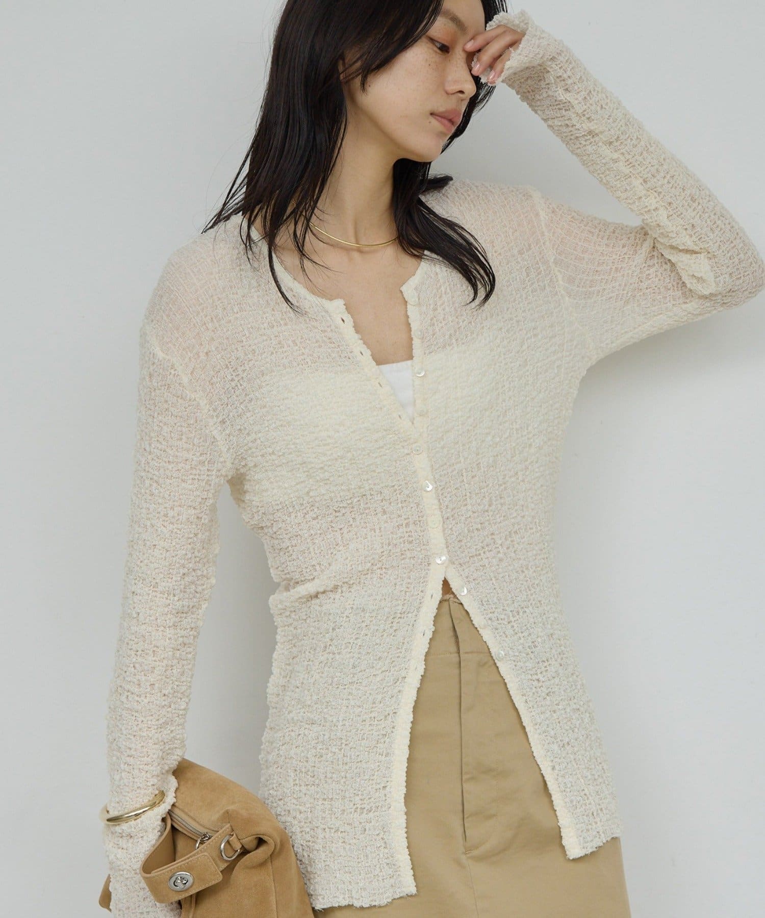 GALLARDAGALANTE(ガリャルダガランテ) 【3/20(金) 8:00 ～予約開始】【表情ある素材が魅力】シュリンククルーカーデ