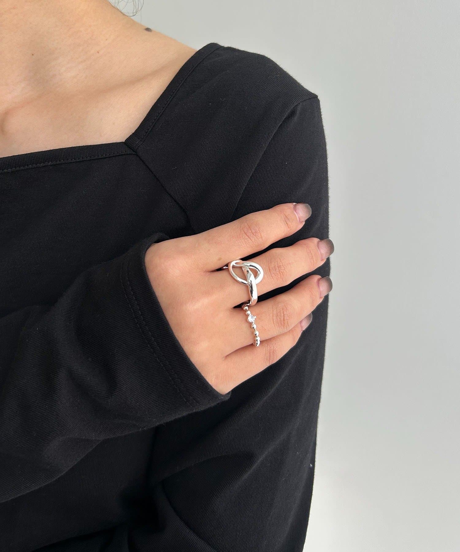 CAPRICIEUX LE'MAGE(カプリシュレマージュ) 〈GOLDY/ゴールディ〉ボールチェーン2SETリング