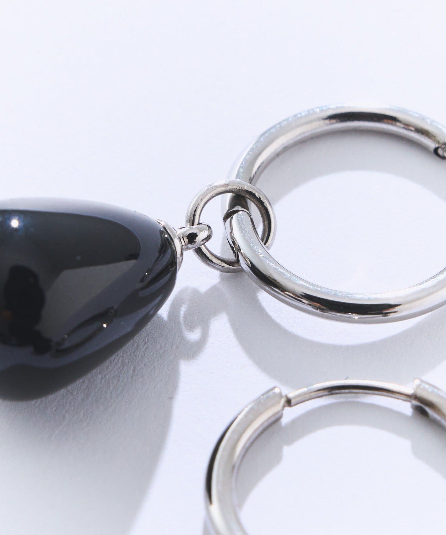 RIVE DROITE(リヴドロワ) 予約【シーンを選ばず活躍】ブラックピアス