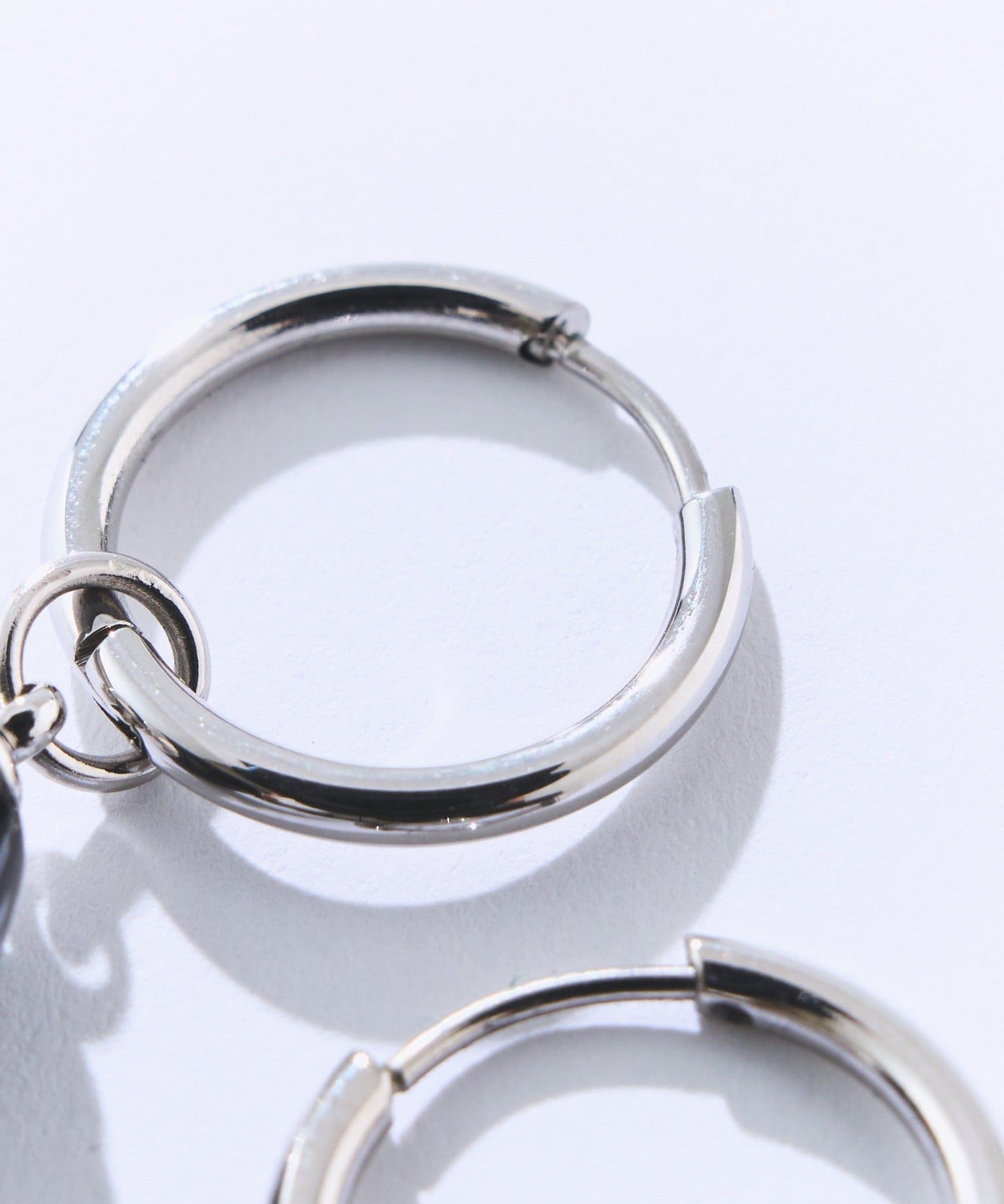 RIVE DROITE(リヴドロワ) 予約【シーンを選ばず活躍】ブラックピアス