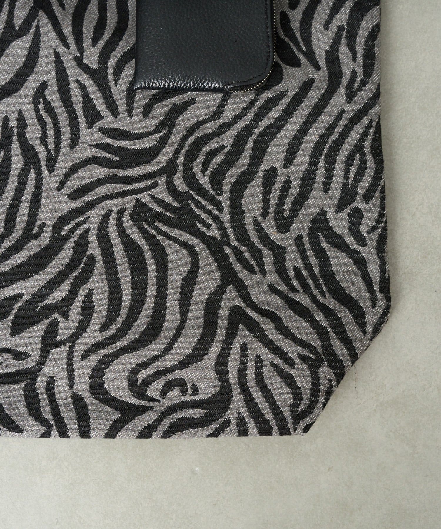 BIRTHDAY BAR(バースデイバー) ゼブラパターントートバッグ ミニケース付き