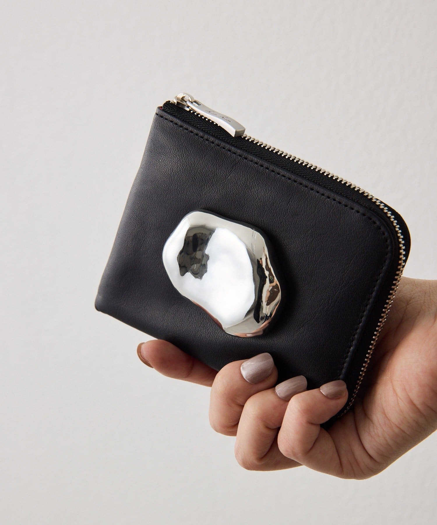 ear PAPILLONNER(イア パピヨネ) 【kawa-kawa(カワカワ)】NO1566 ishikoroL字ミニ財布