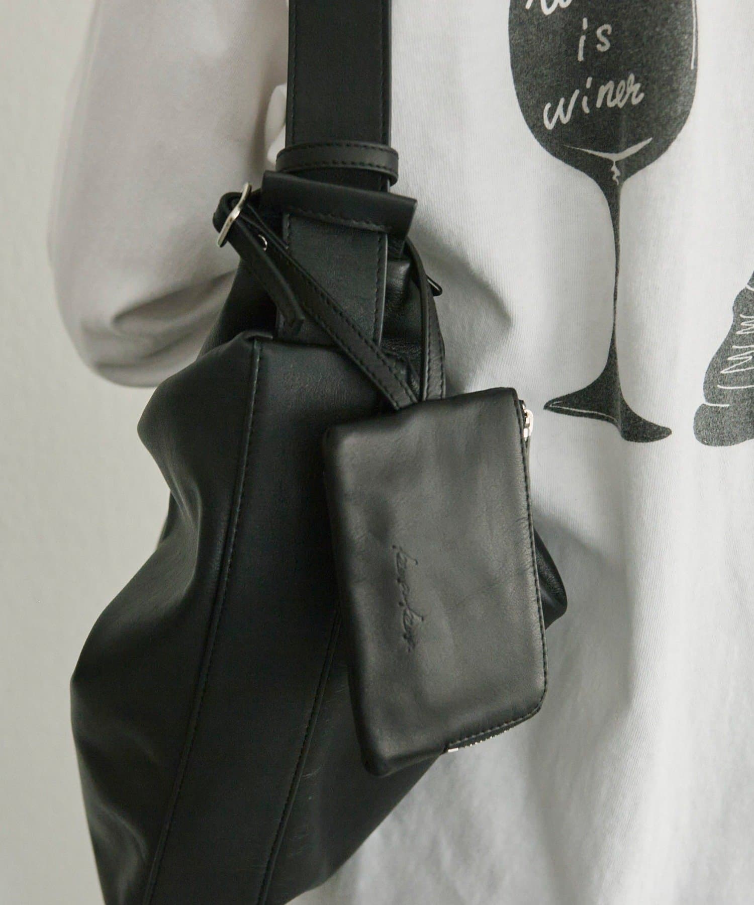 ear PAPILLONNER(イア パピヨネ) 【kawa-kawa(カワカワ)】NO1568 フラグメントケース