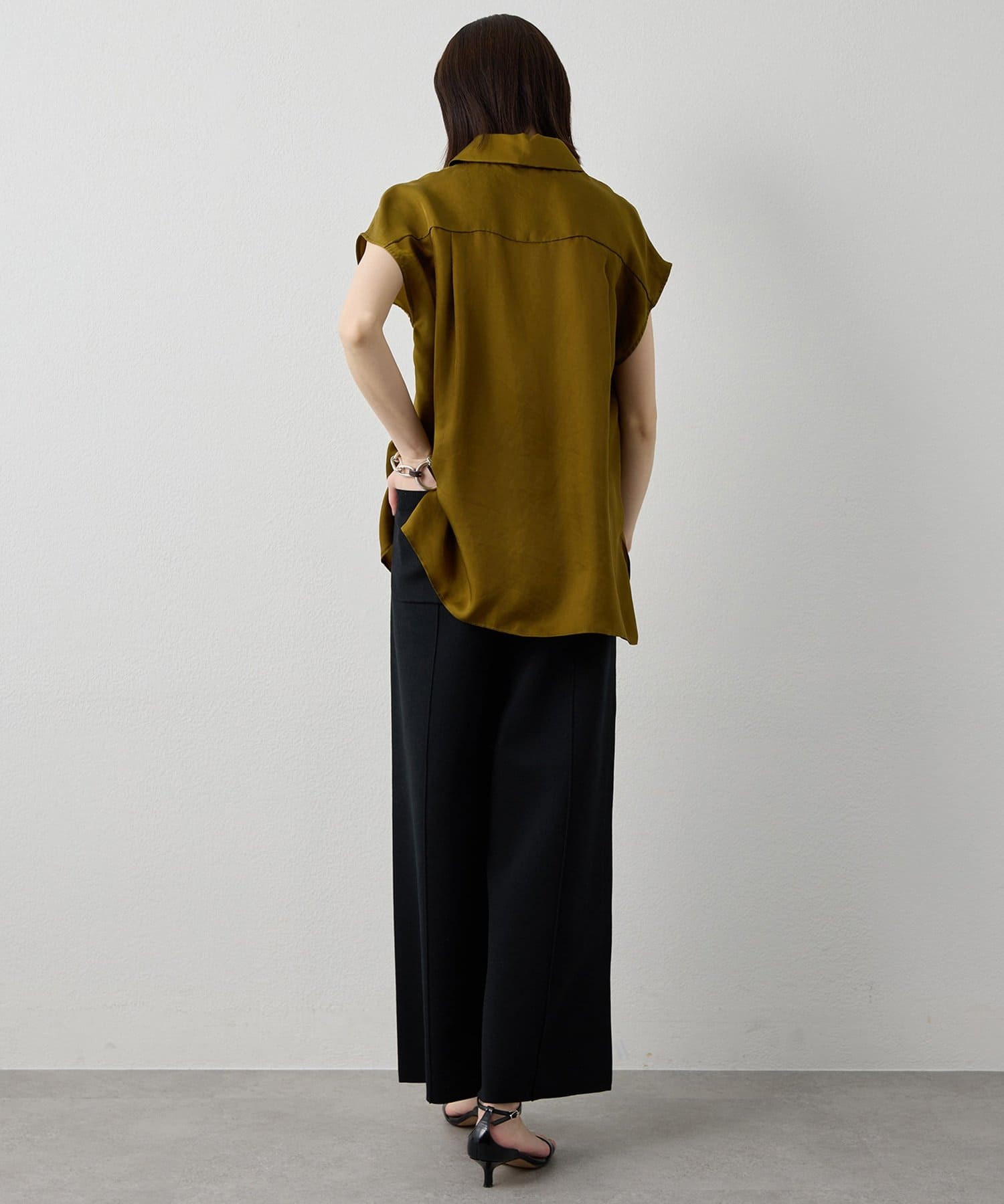 Whim Gazette(ウィム ガゼット) 【Drawing Numbers】センターピンタックニットパンツ