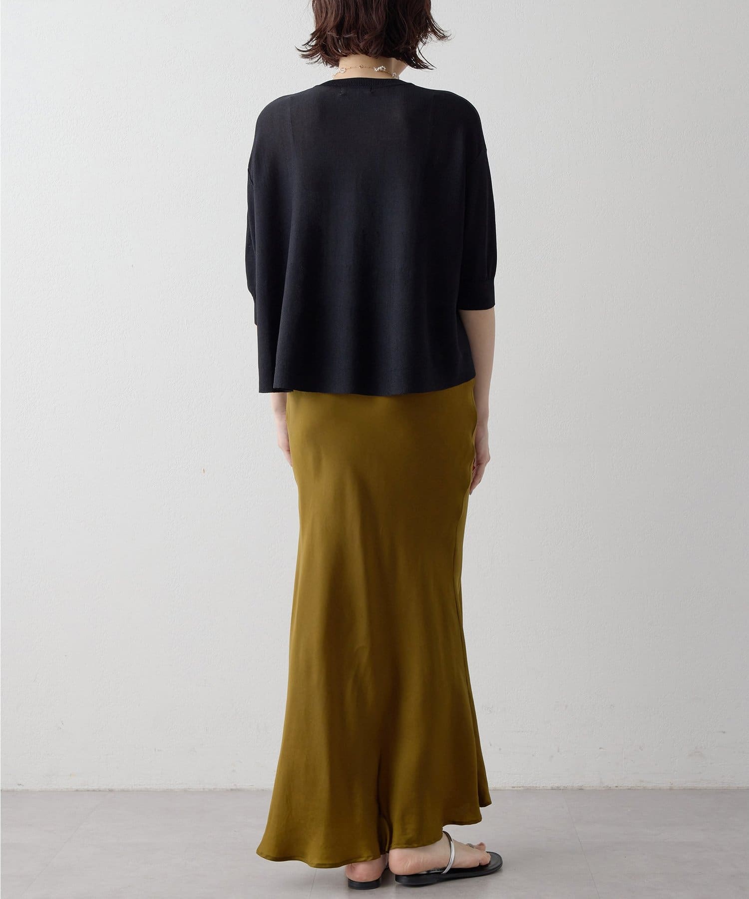 Whim Gazette(ウィム ガゼット) 【Drawing Numbers】クルーハーフスリーブ裾ラウンドニット