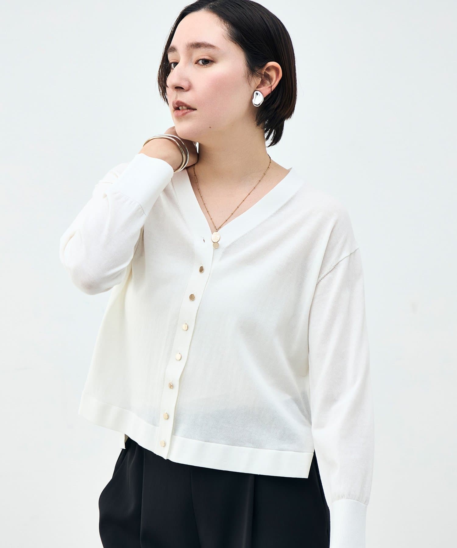 NOLLEY'S(ノーリーズ) 【一部WEB限定カラー】《手洗い可能》エアリータッチゆったりVネックカーディガン