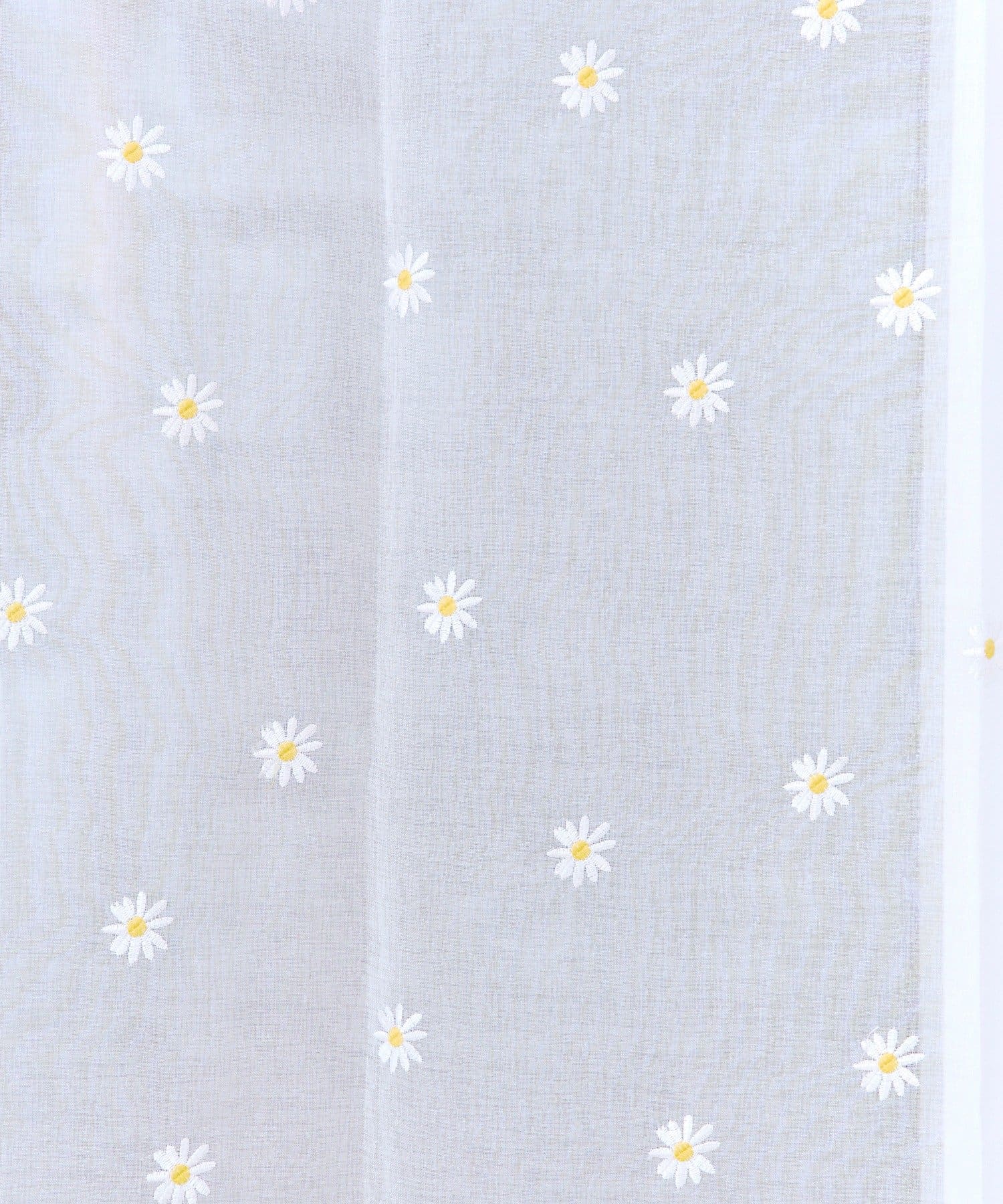 salut!(サリュ) 抗菌防臭マーガレット刺繍カーテン：180×110cm