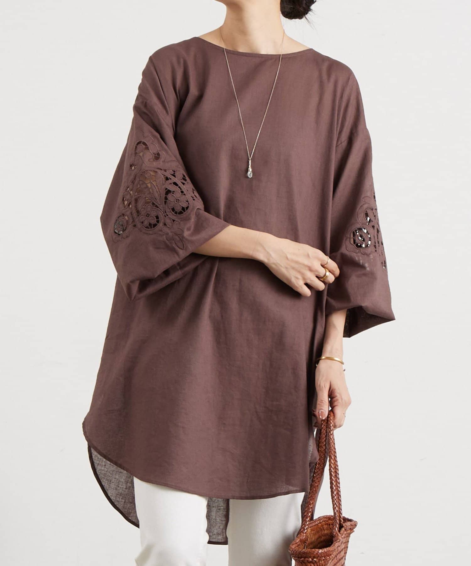 BEARDSLEY(ビアズリー) 《4/14(火)12:00予約開始》カットワークチュニック