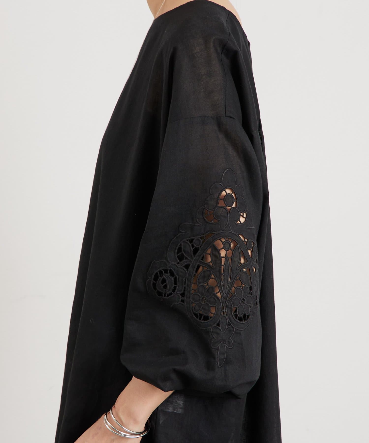 BEARDSLEY(ビアズリー) 《4/14(火)12:00予約開始》カットワークチュニック