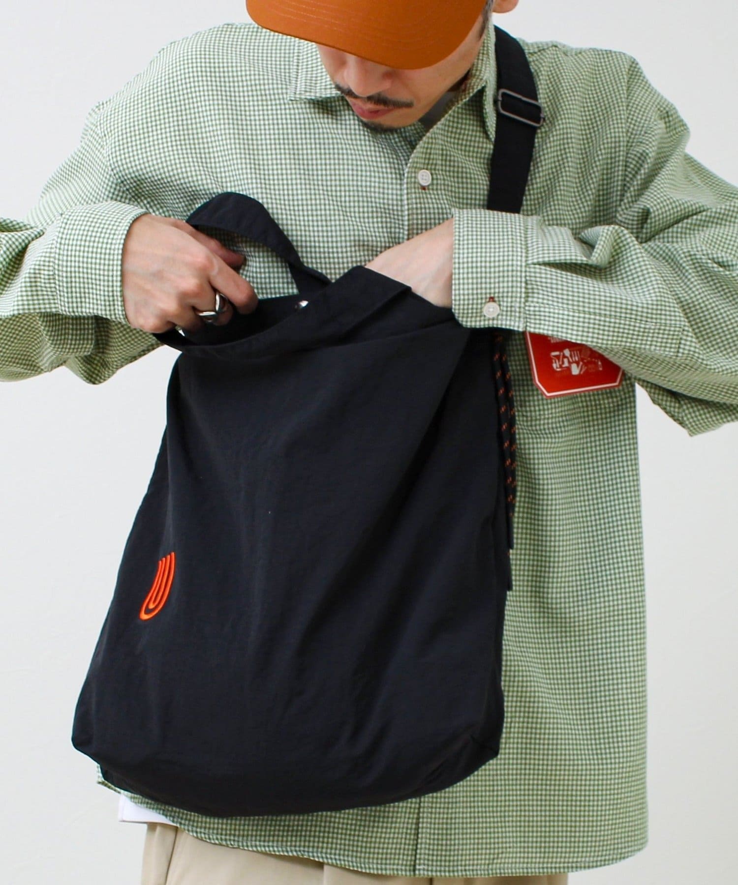 FREDY & GLOSTER(フレディ アンド グロスター) 【UNIVERSAL OVERALL】ウインクルナイロン2WAYショルダー