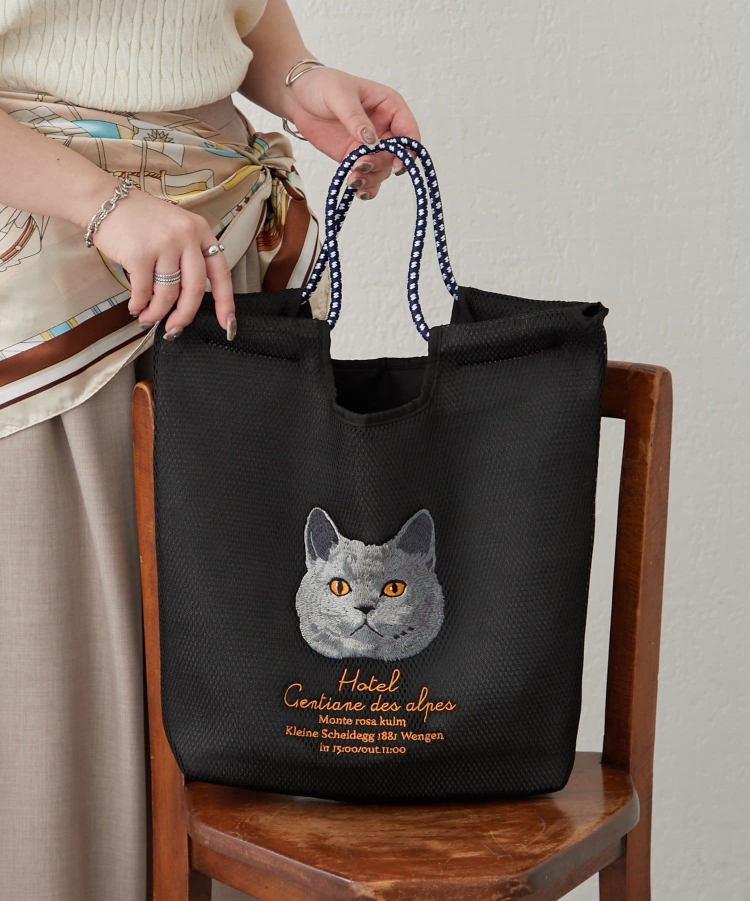 Remind me and forever(リマインドミーアンドフォーエバー) 【人気シリーズ！】メッシュアニマル刺繍コードトートバッグ