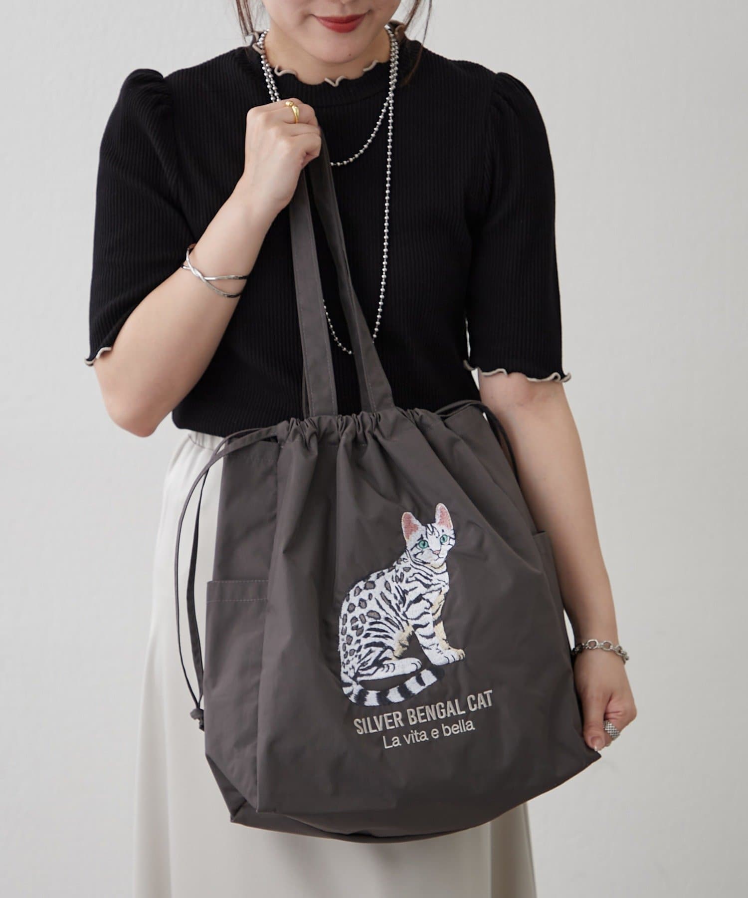 Remind me and forever(リマインドミーアンドフォーエバー) 【お散歩にもぴったり♪】アニマル刺繍巾着トートバッグ