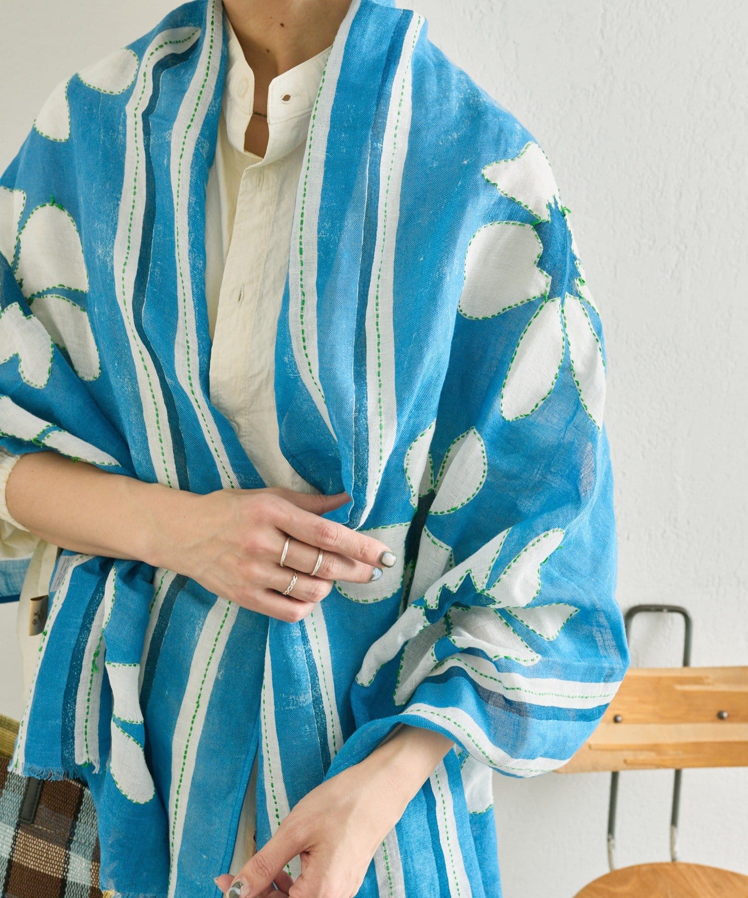 ear PAPILLONNER(イア パピヨネ) 【JAITUSH】BIG FLOWER STOLE/花柄ストール