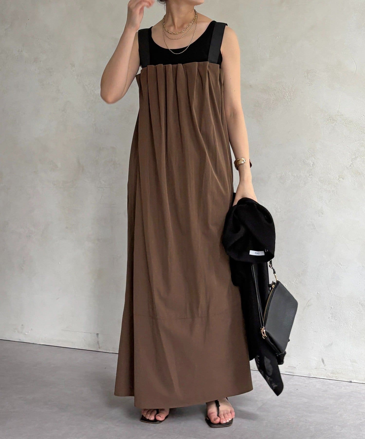 DOUDOU(ドゥドゥ) 撥水タックプリーツワンピース