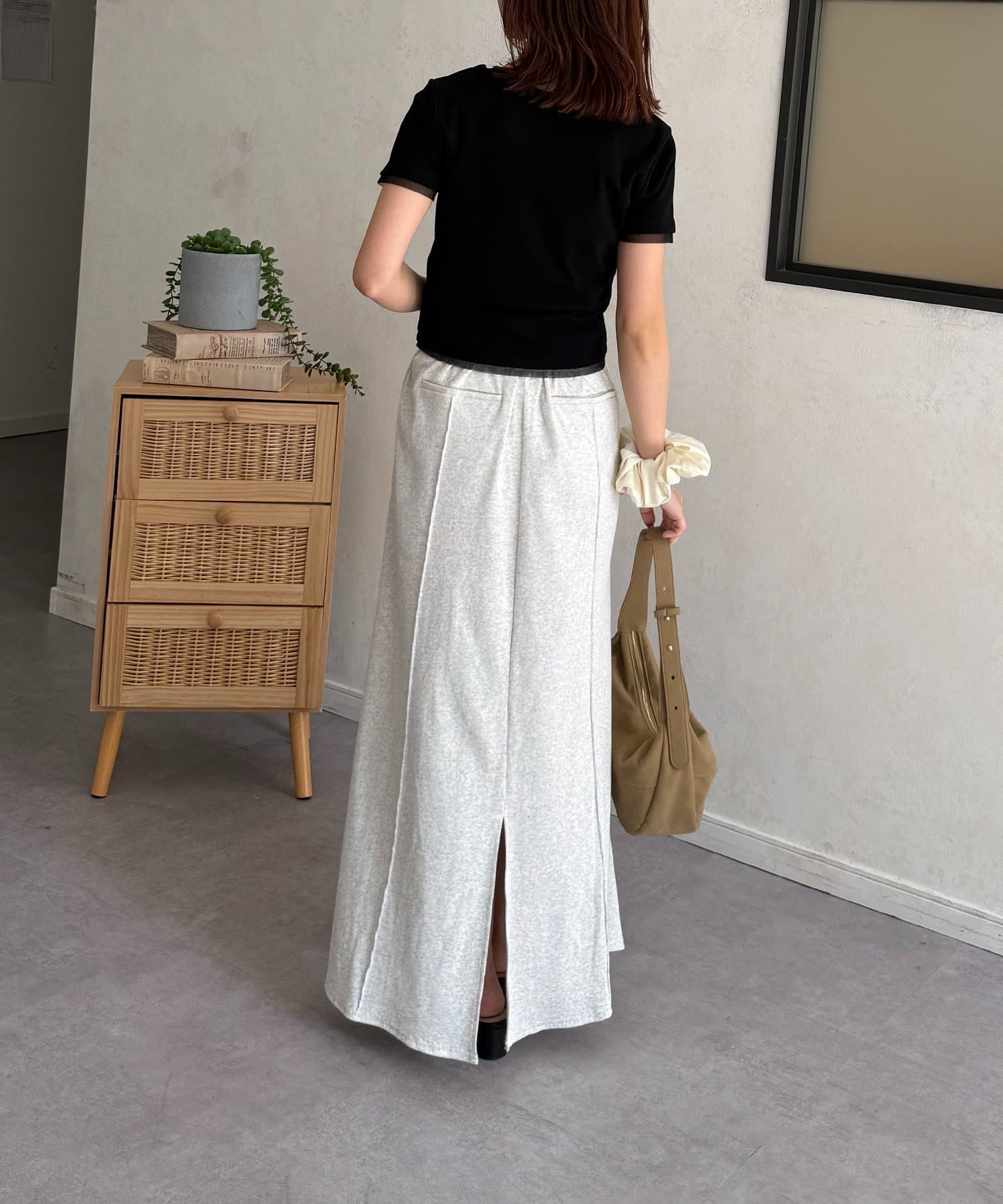 Thevon.(ゼヴォン) チャーム付きコンパクトTシャツ