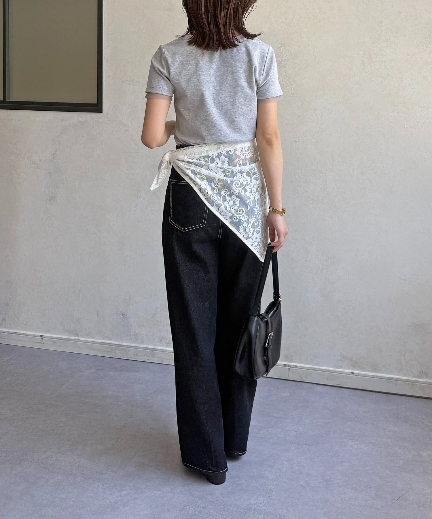 Thevon.(ゼヴォン) 【新色登場！】チャーム付きコンパクトTシャツ