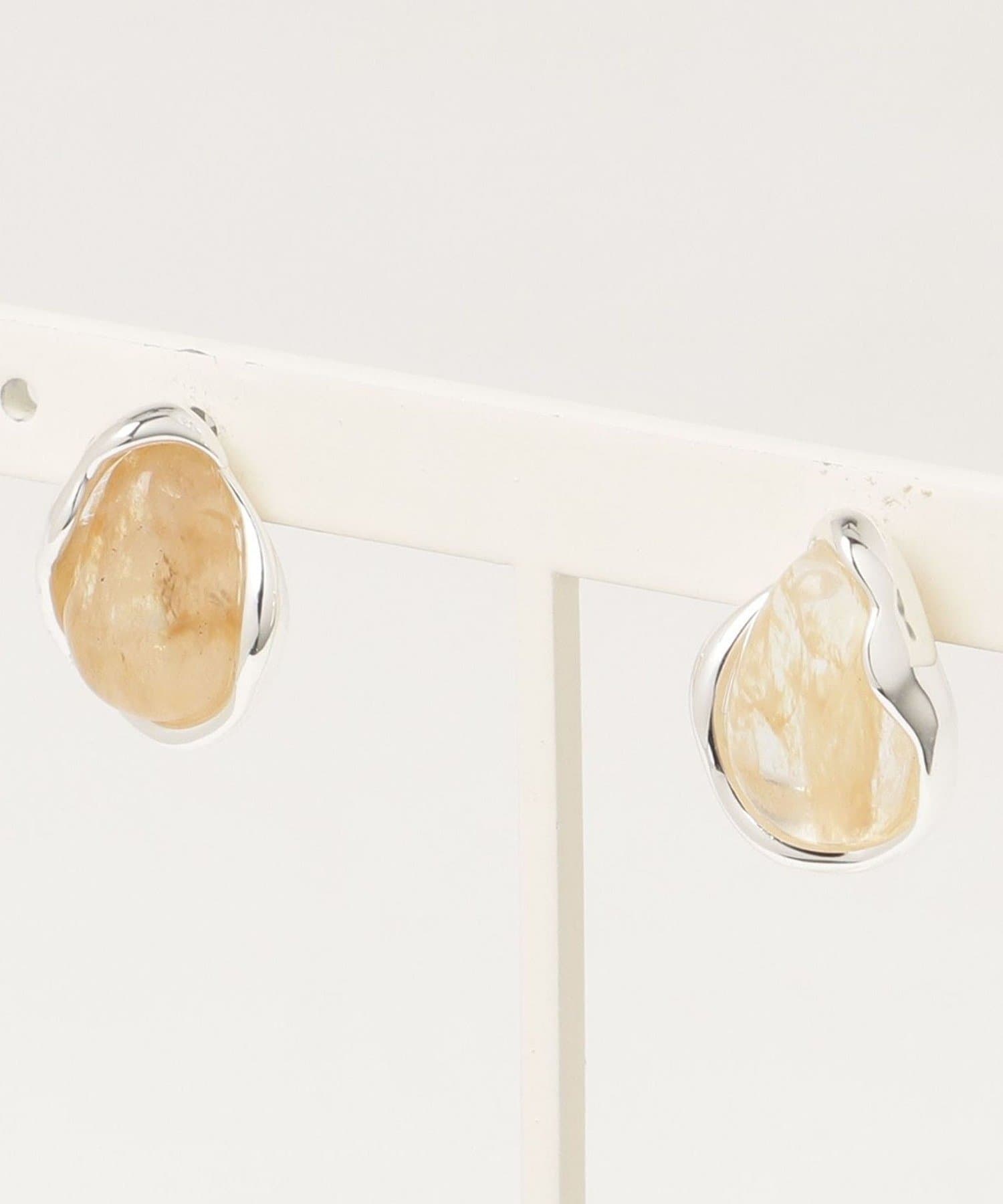 FREDY & GLOSTER(フレディ アンド グロスター) フェイクストーンチタンポストピアス