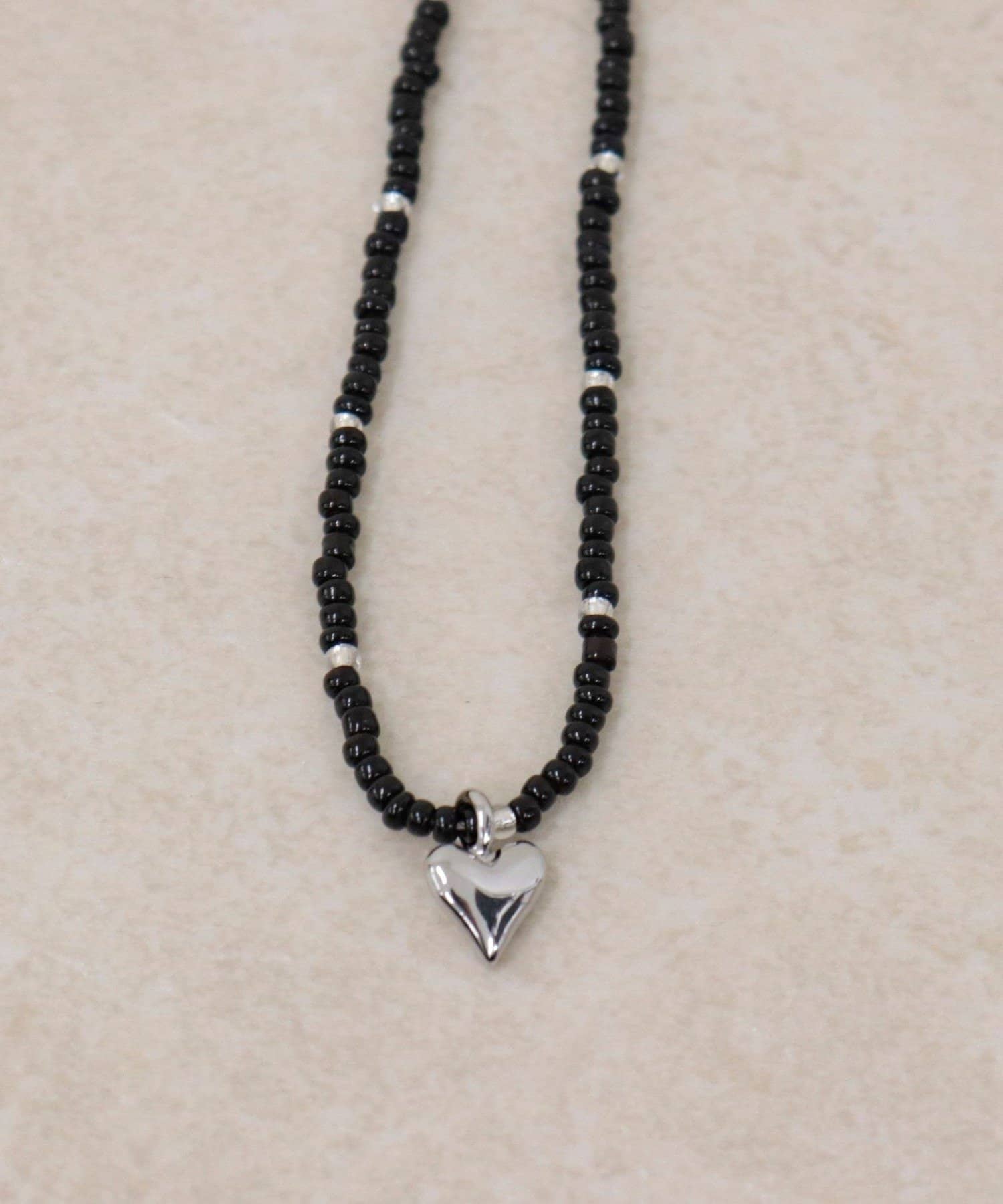 FREDY & GLOSTER(フレディ アンド グロスター) ビーズ×ハートトップネックレス