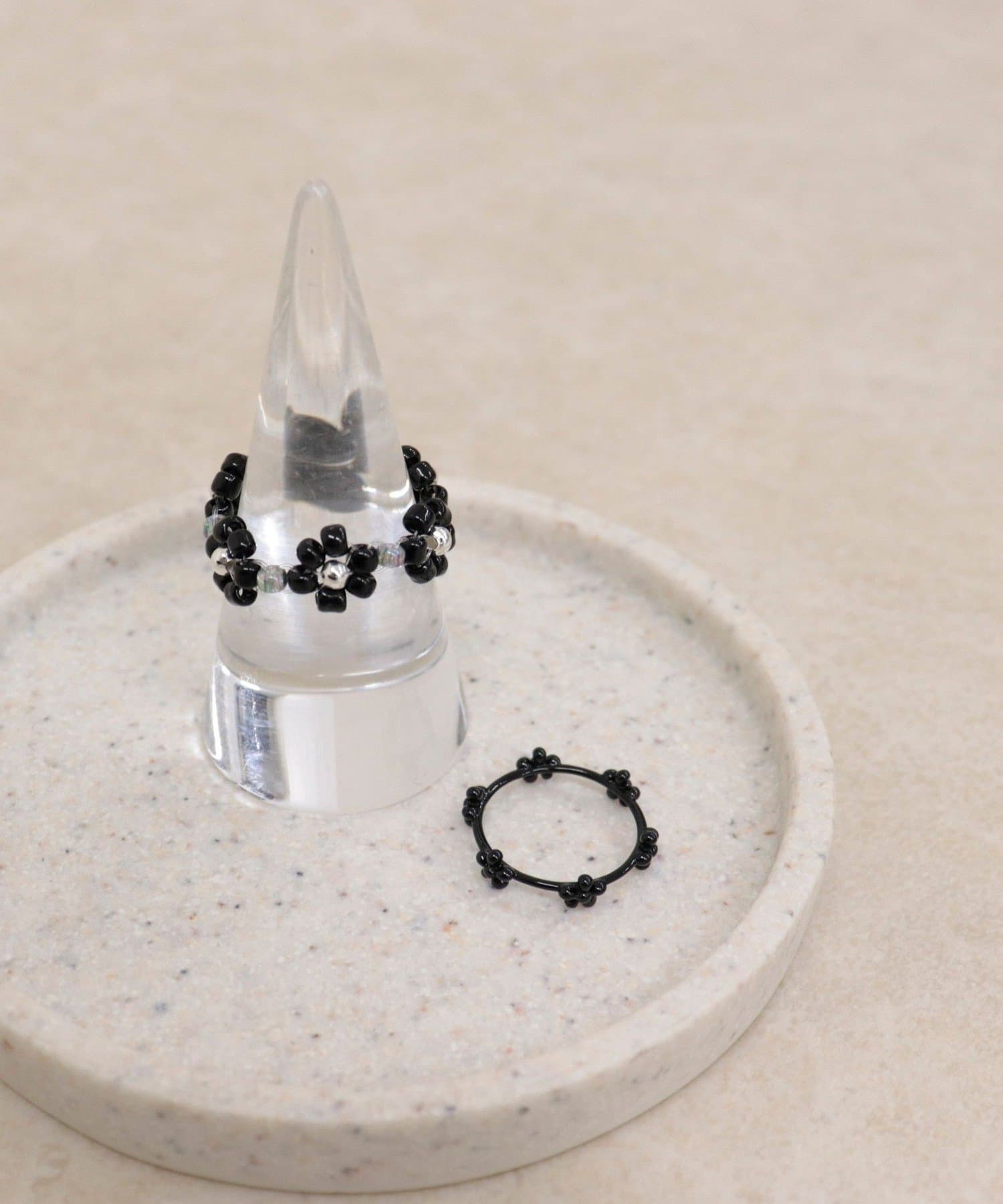 FREDY & GLOSTER(フレディ アンド グロスター) お花2セットリング