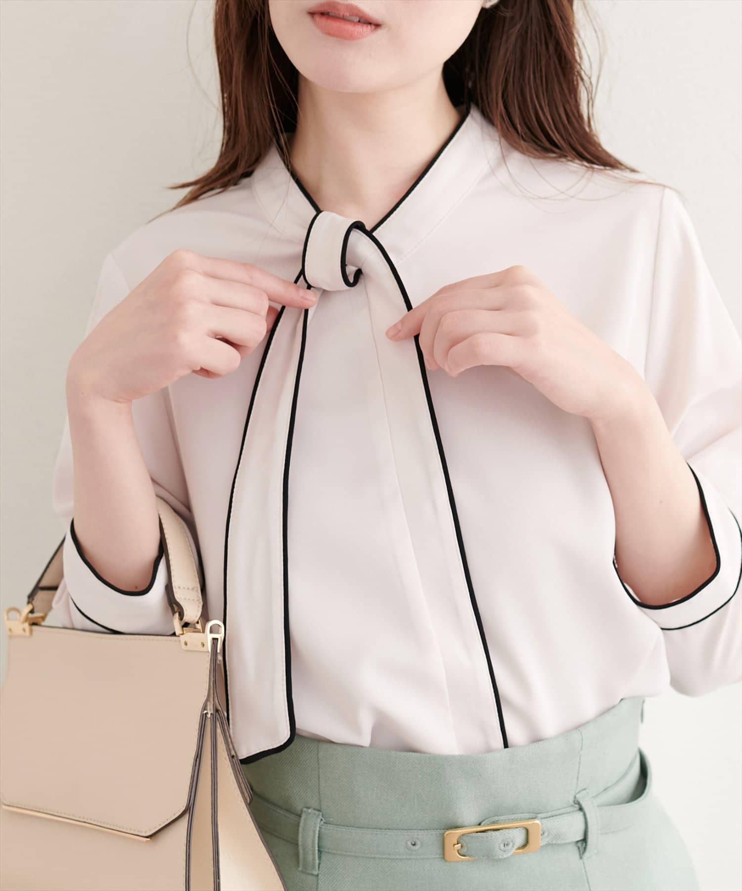 natural couture(ナチュラルクチュール) ねじり配色ボウタイブラウス