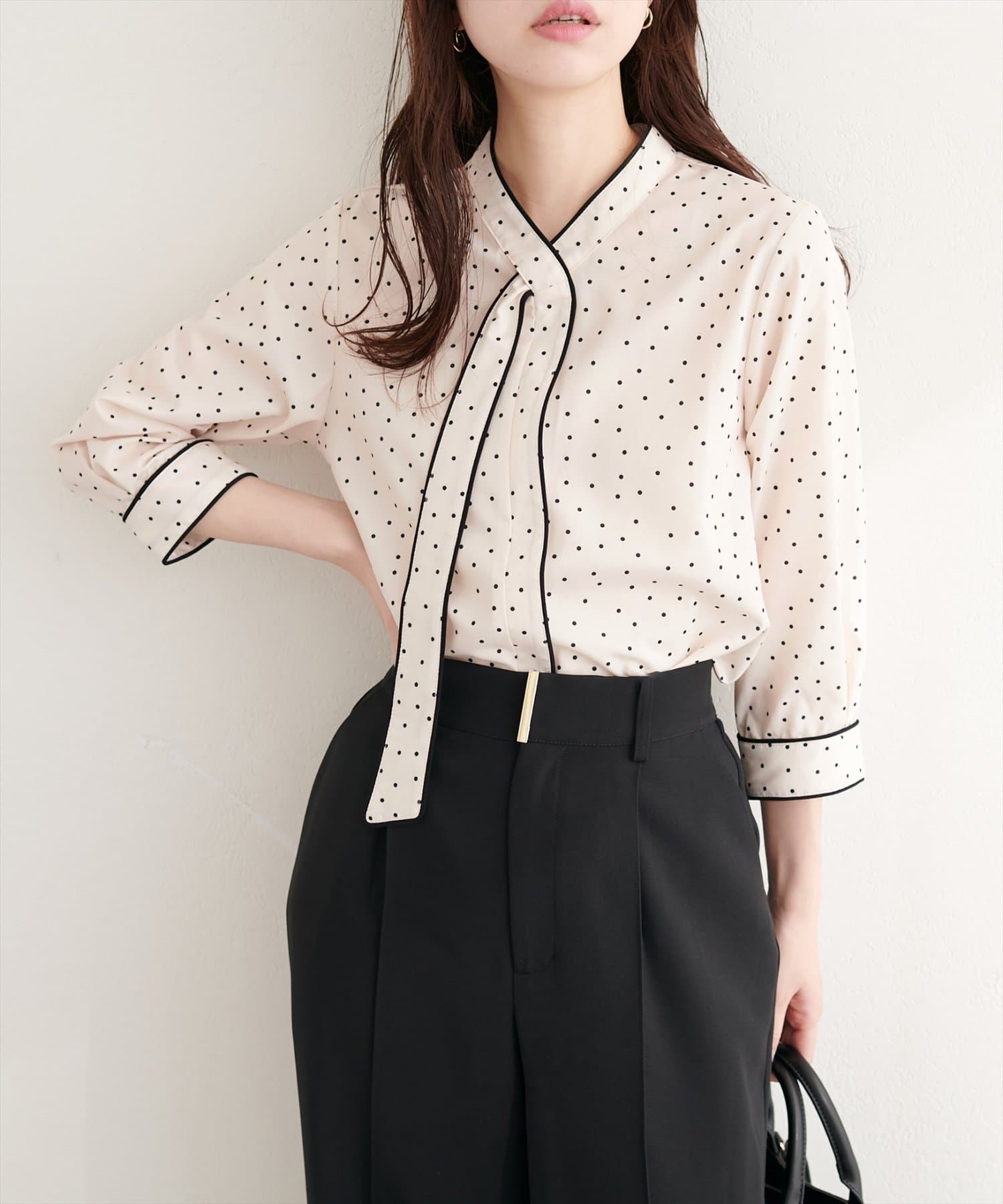 natural couture(ナチュラルクチュール) ねじり配色ボウタイブラウス