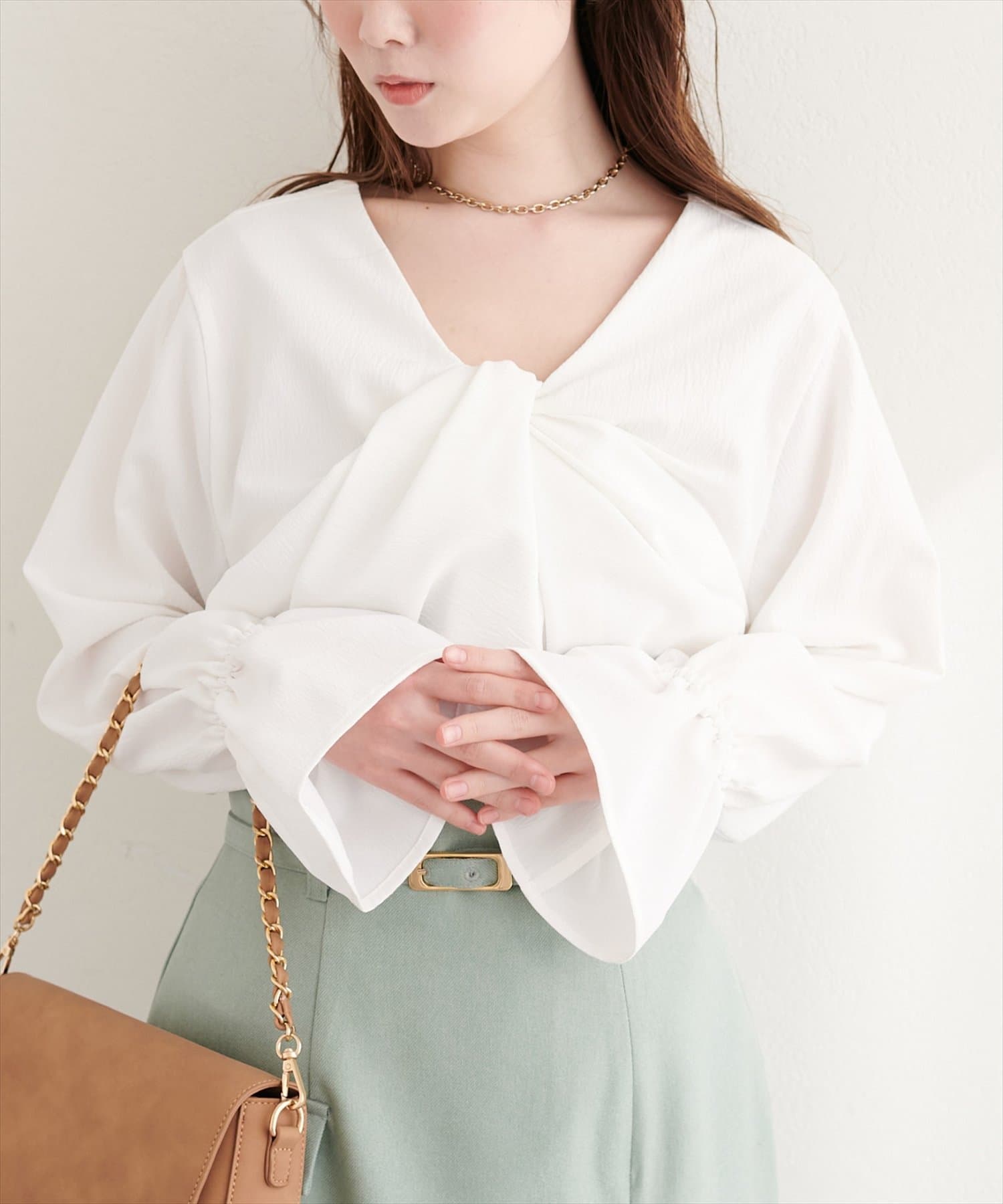 natural couture(ナチュラルクチュール) 前後２WAYフロントねじりブラウス