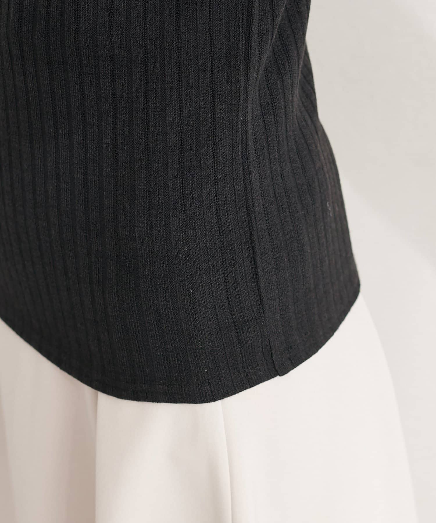 natural couture(ナチュラルクチュール) ギャザーオフショルフレア袖ロンT