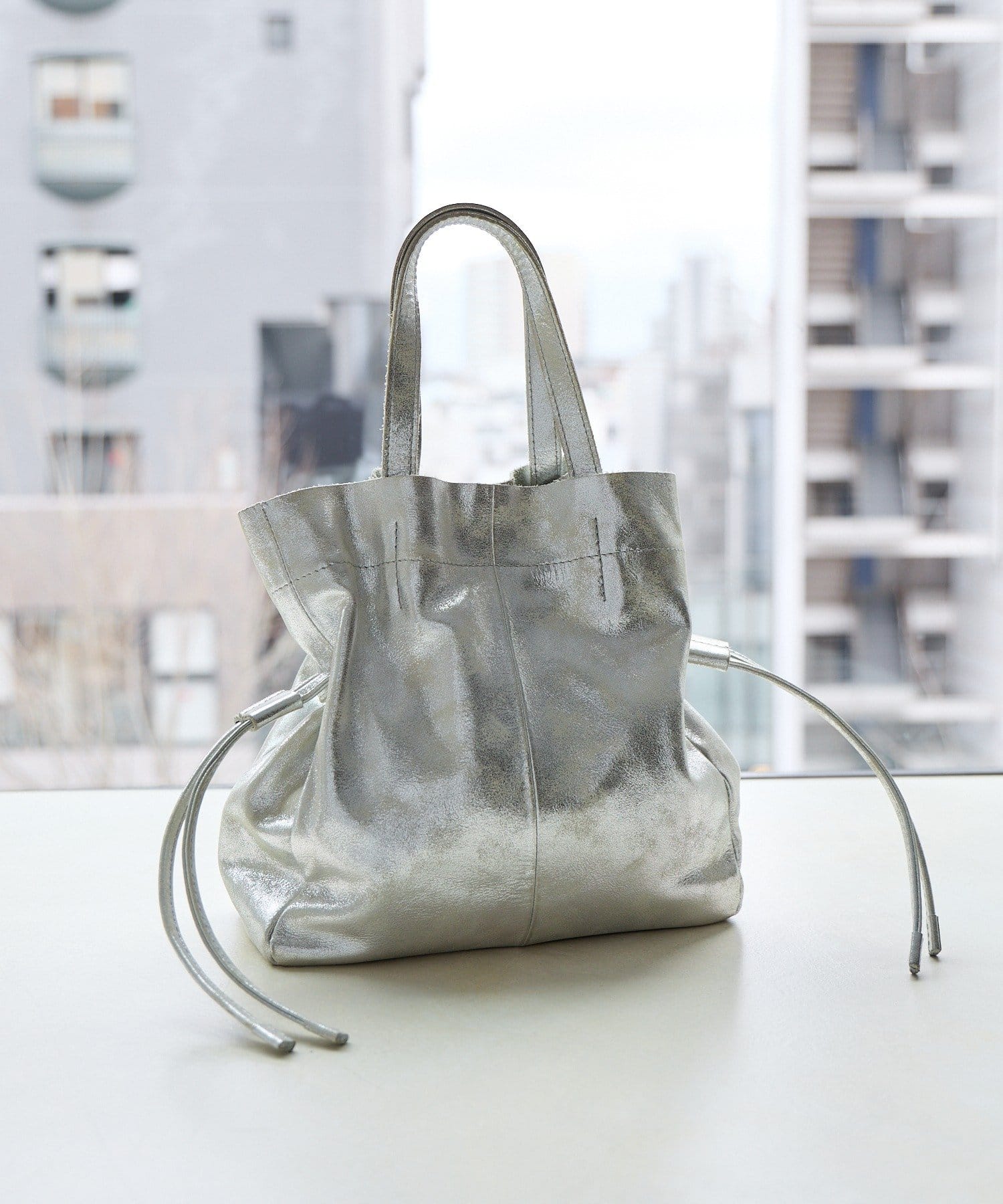 SHENERY(シーナリー) レザー巾着ショルダーバッグ