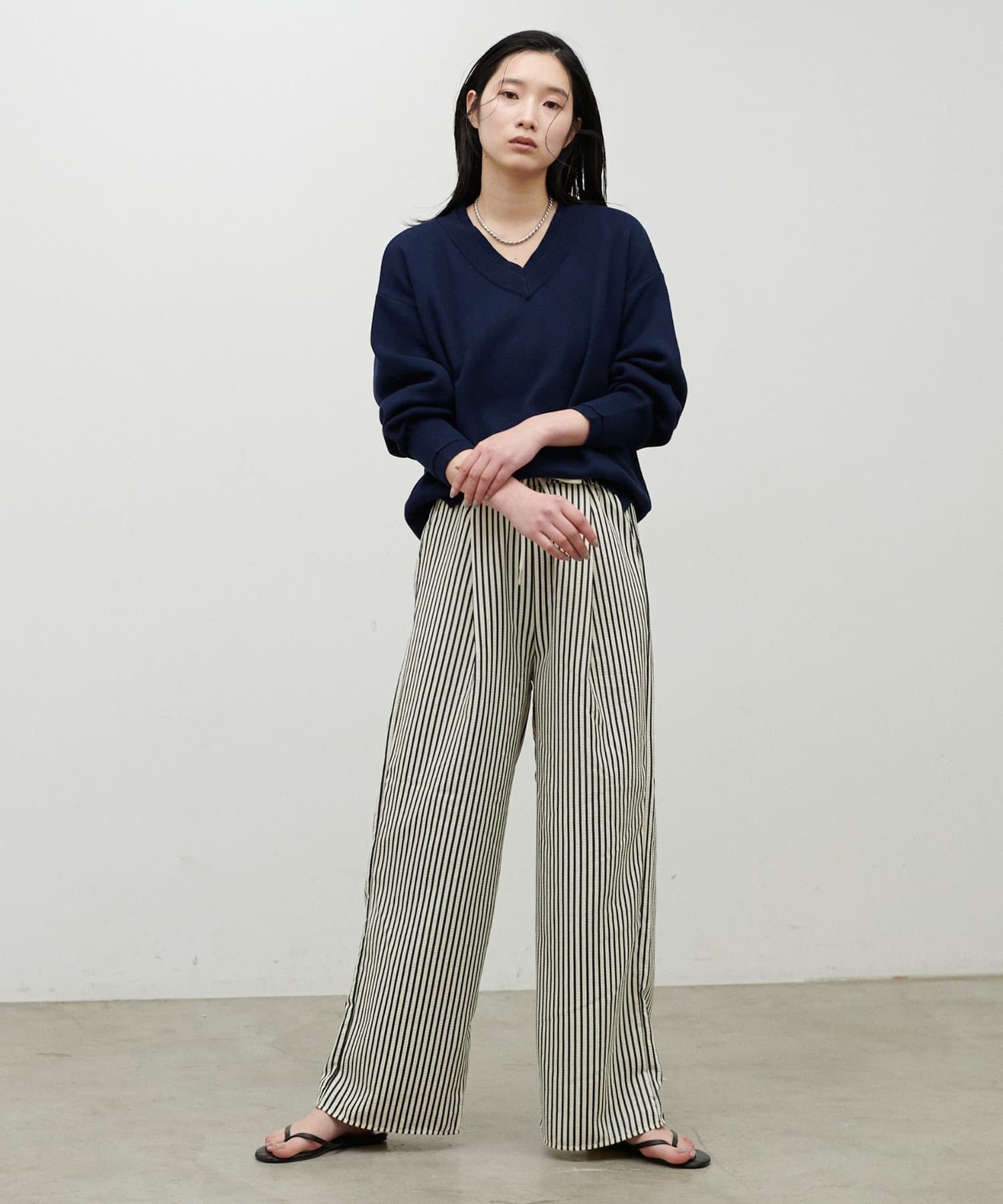 LARUTA(ラルータ) スウェットライクダブルジャガード2重Vネックニットプルオーバー