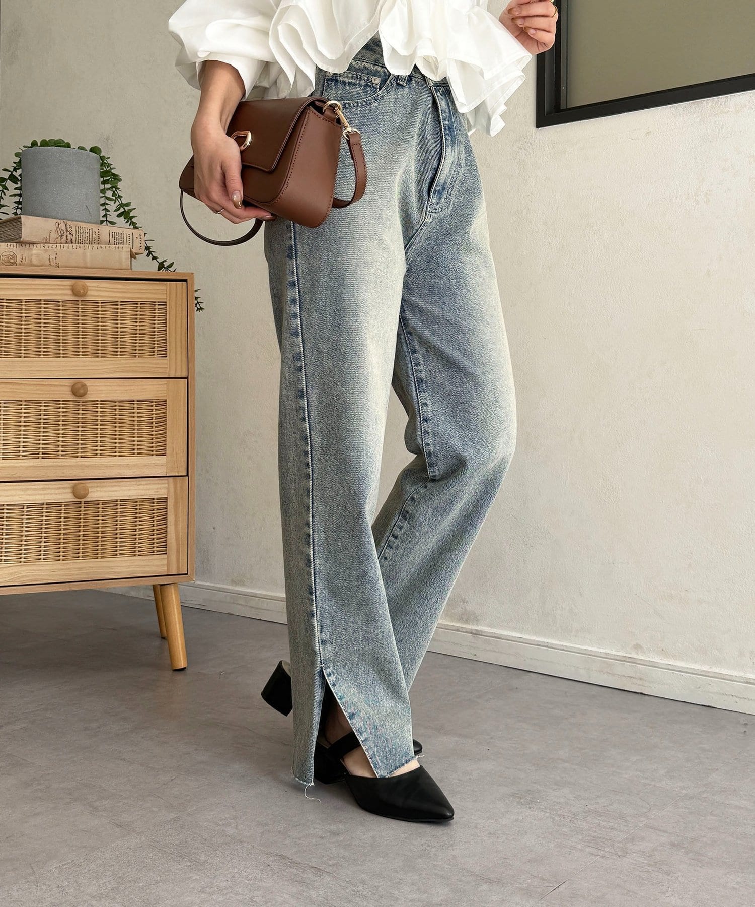 Thevon.(ゼヴォン) カットオフストレートデニム