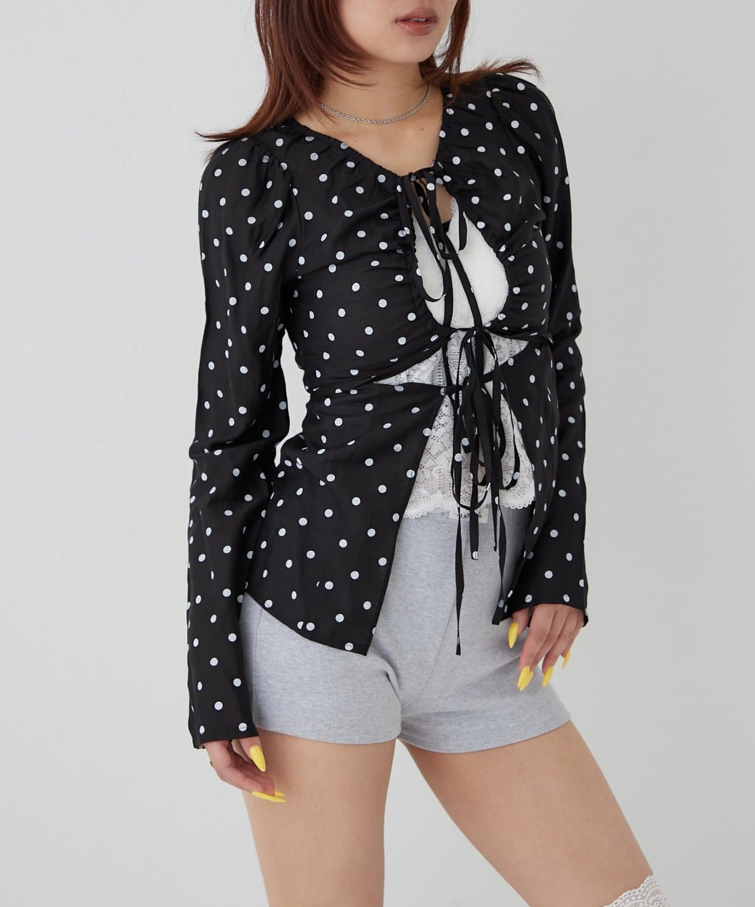 WHO’S WHO gallery(フーズフーギャラリー) ギャザーコイルブラウス