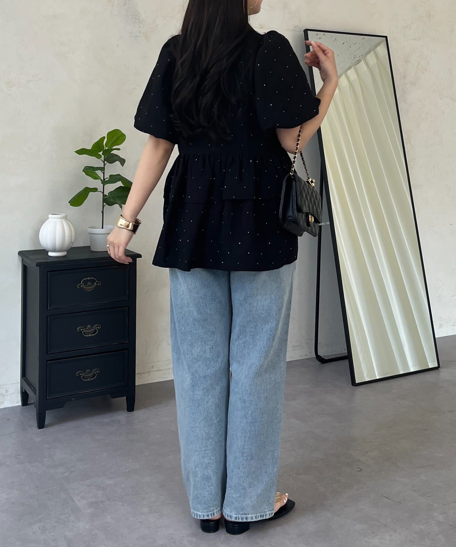 prose verse(プロズヴェール) Wフリルキラキラペプラムパフスリーブブラウス