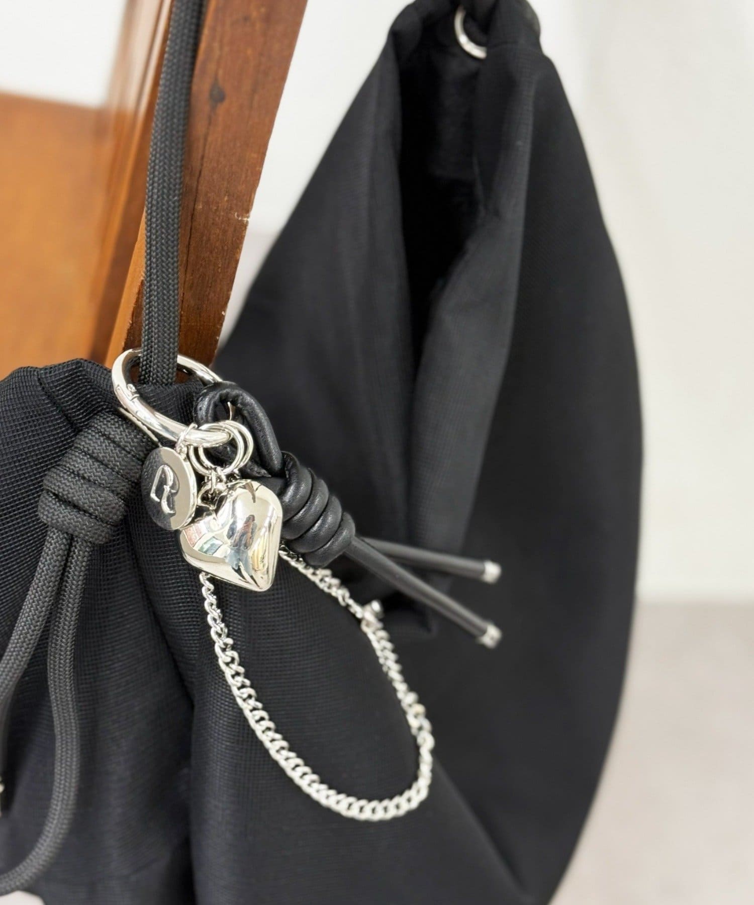 RIVE DROITE(リヴドロワ) 【アレンジ自在】メタルハートチャーム