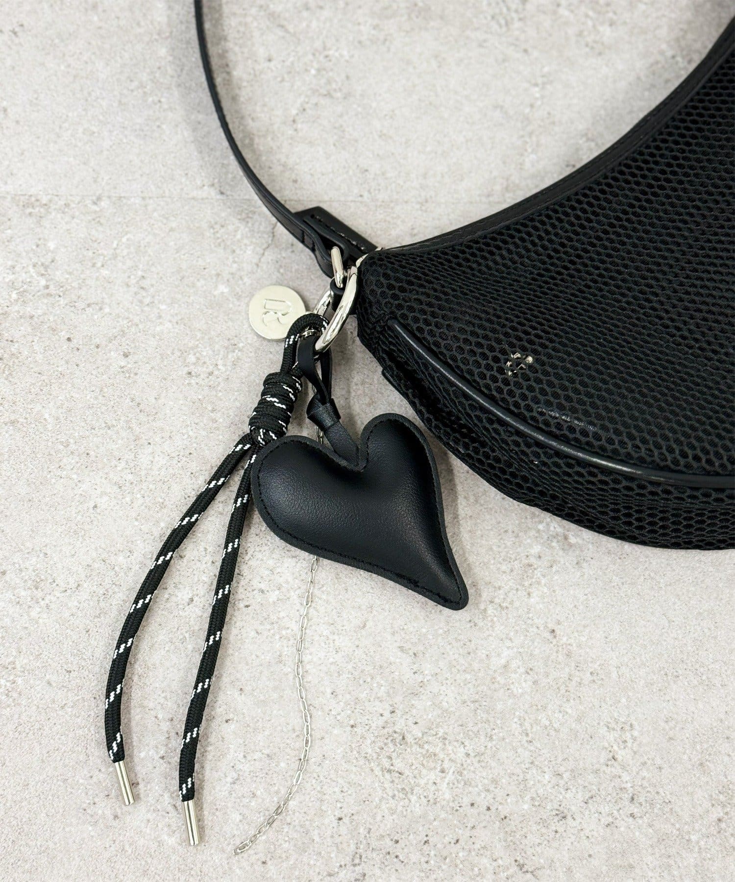 RIVE DROITE(リヴドロワ) 【アレンジ自在】レザーハートチャーム