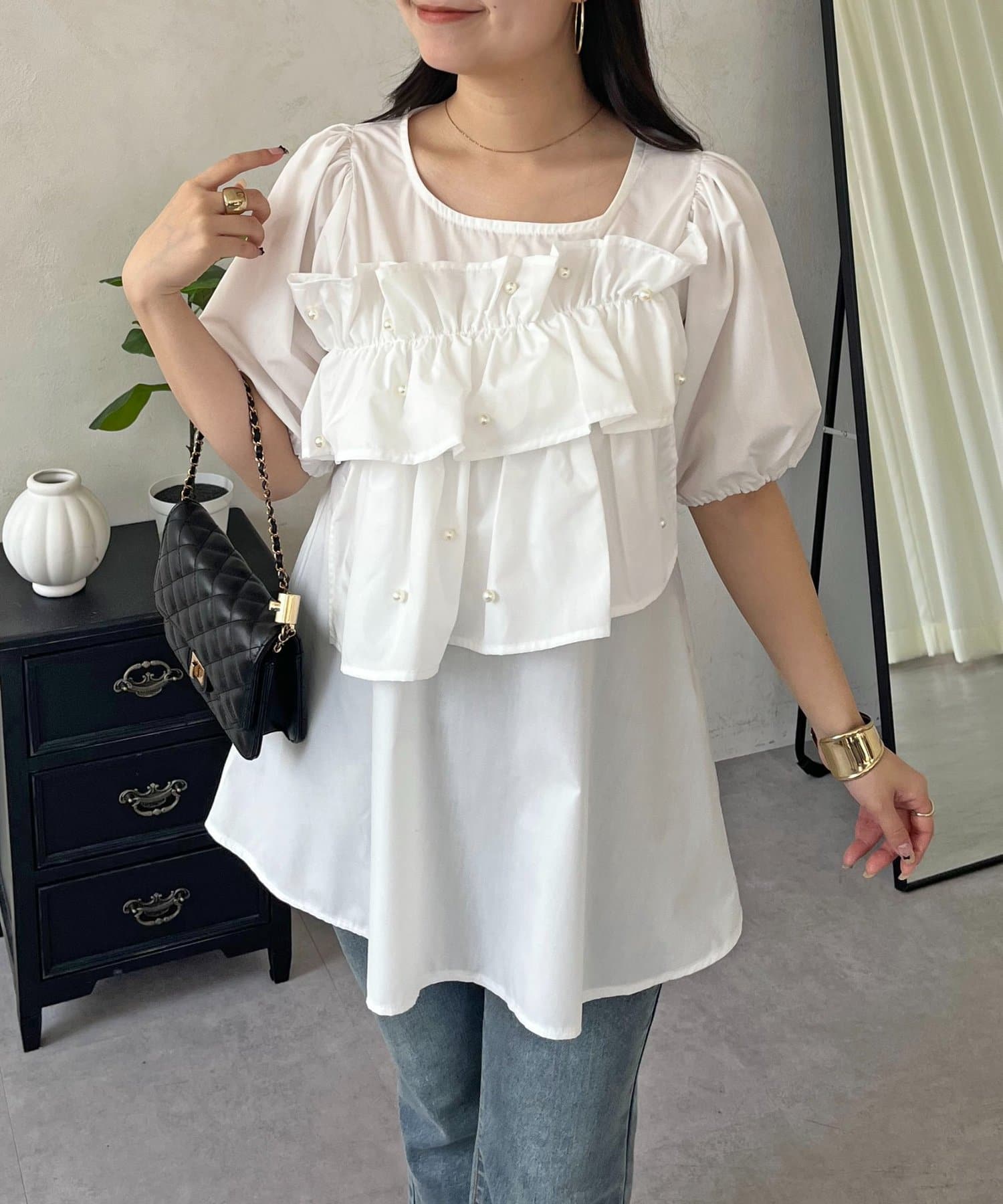 prose verse(プロズヴェール) フロントフリルパールペプラムブラウス