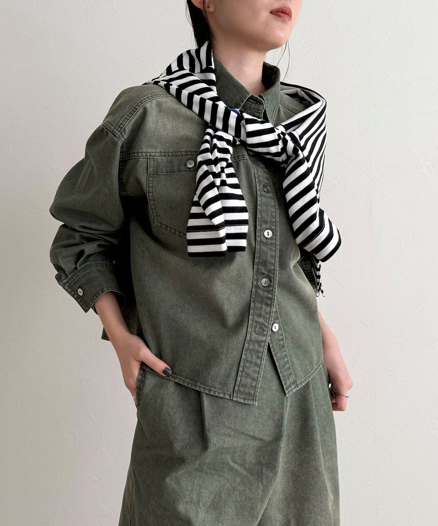 FREDY & GLOSTER(フレディ アンド グロスター) デニムボウタイクロップドシャツ