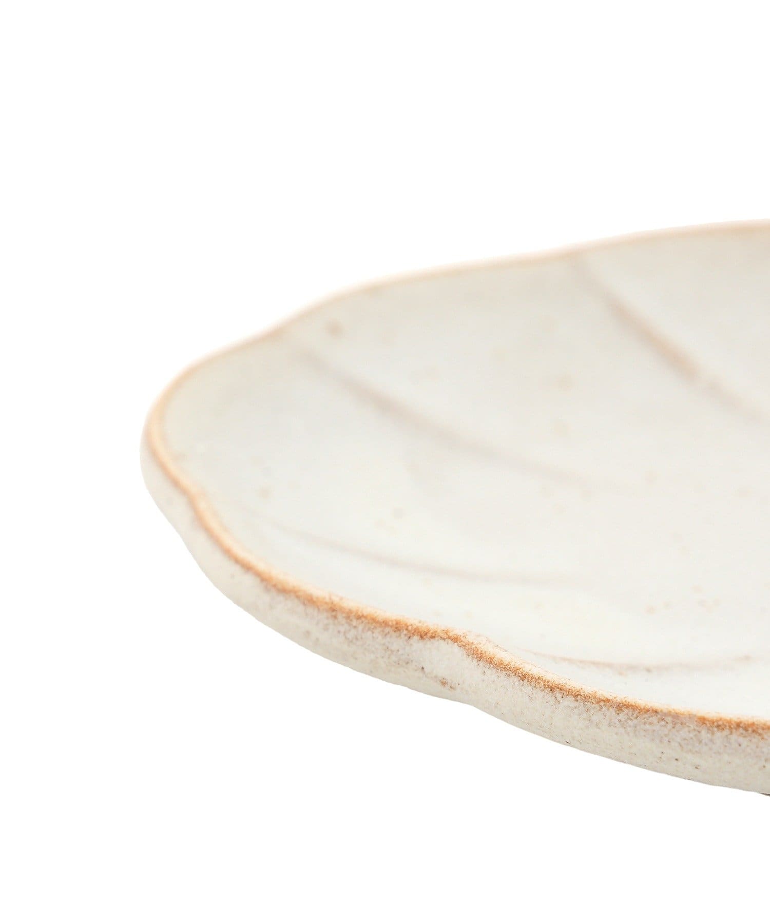 salut!(サリュ) 楕円菊皿：17cm／お茶とお団子