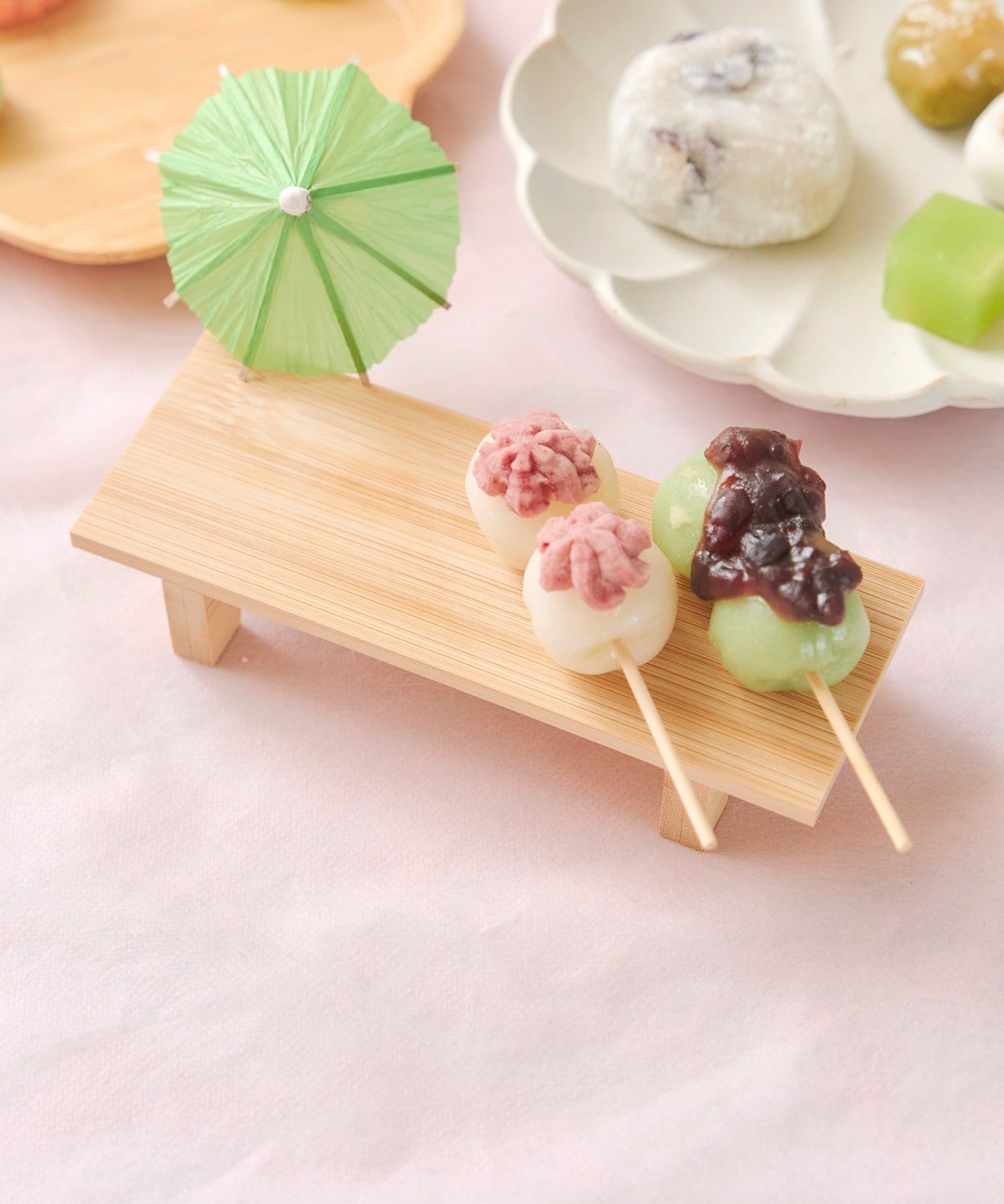 salut!(サリュ) ミニ縁台トレイ／お茶とお団子