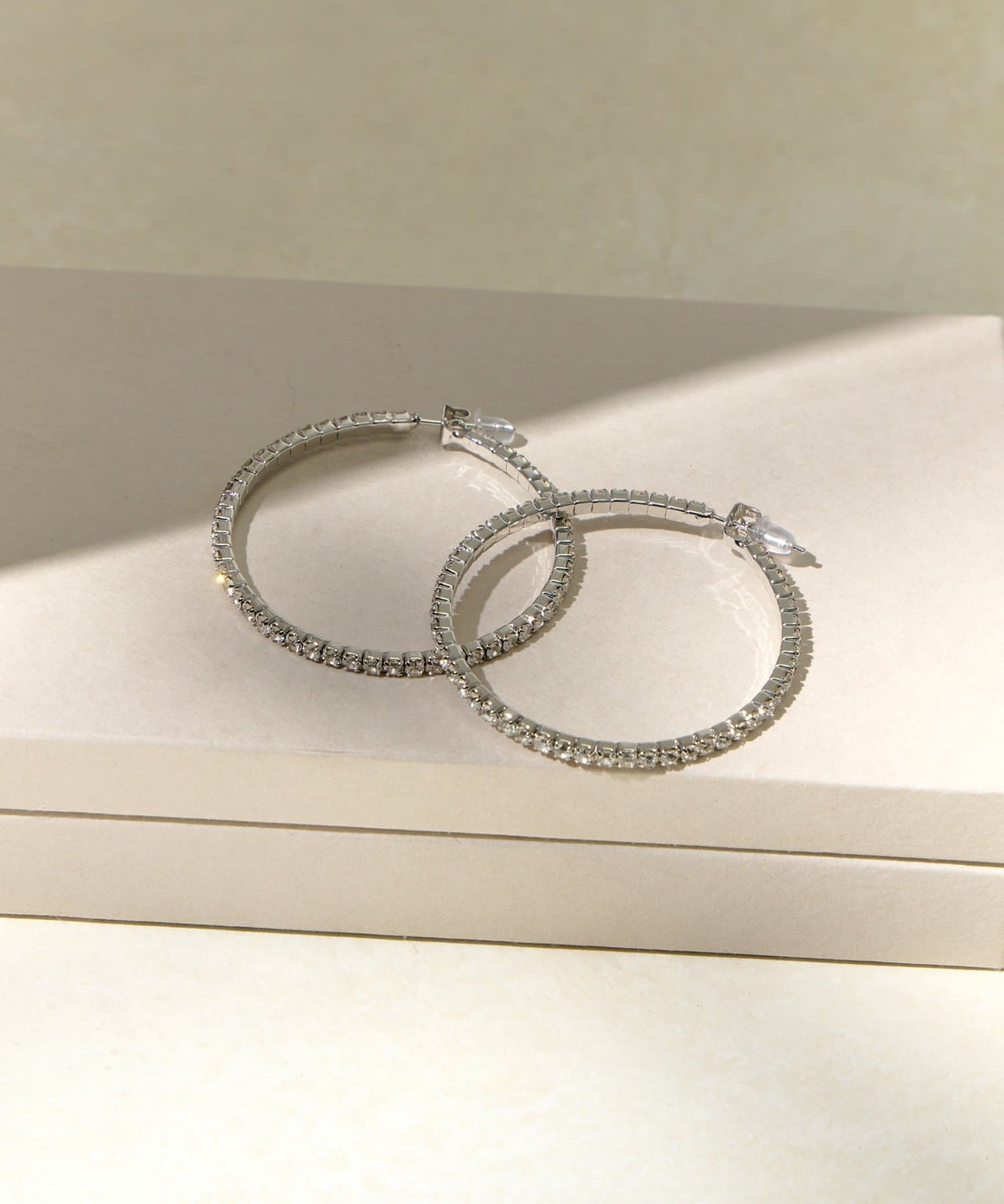 Lattice(ラティス) ビジューピアス