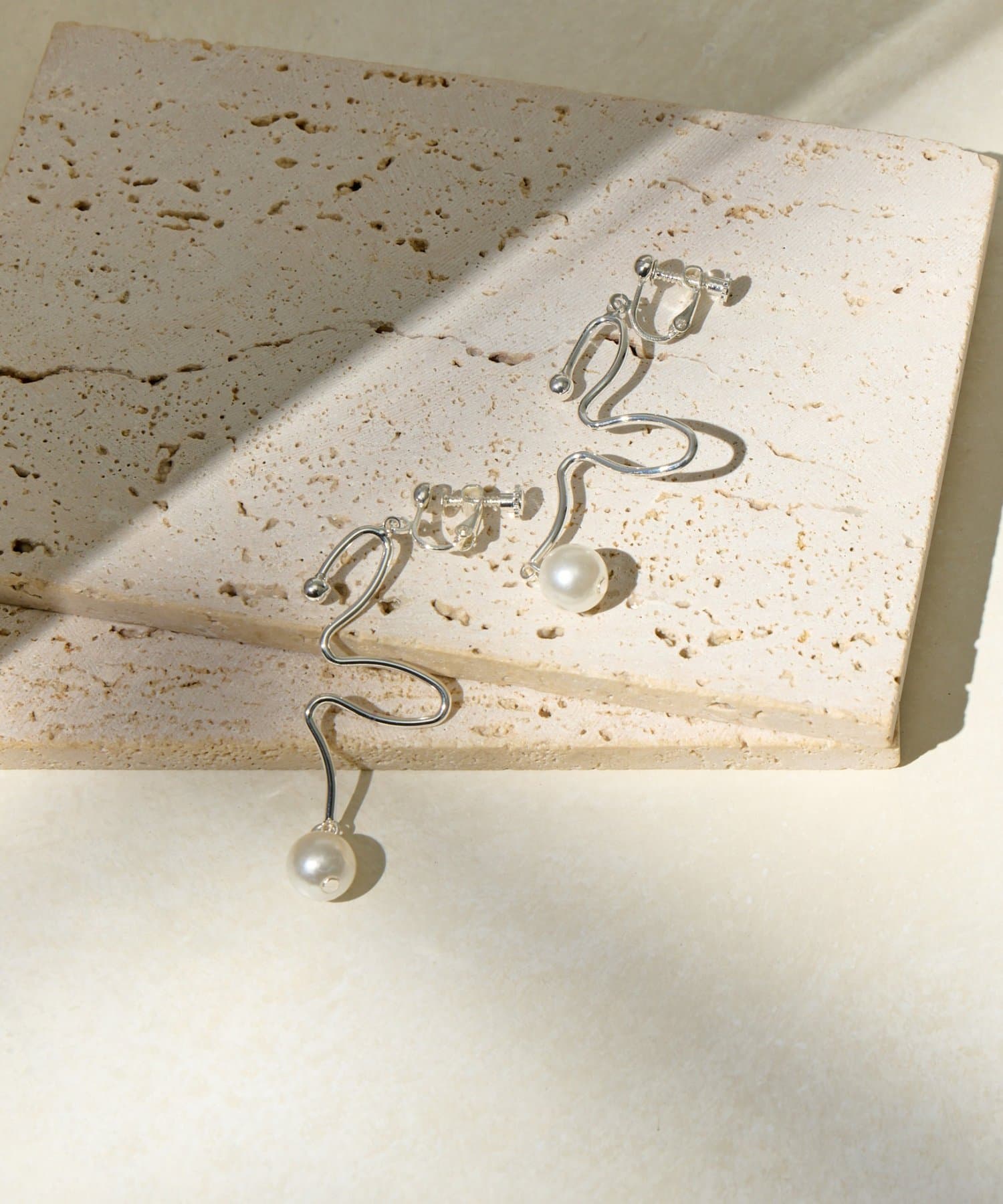 Lattice(ラティス) パールイヤリング