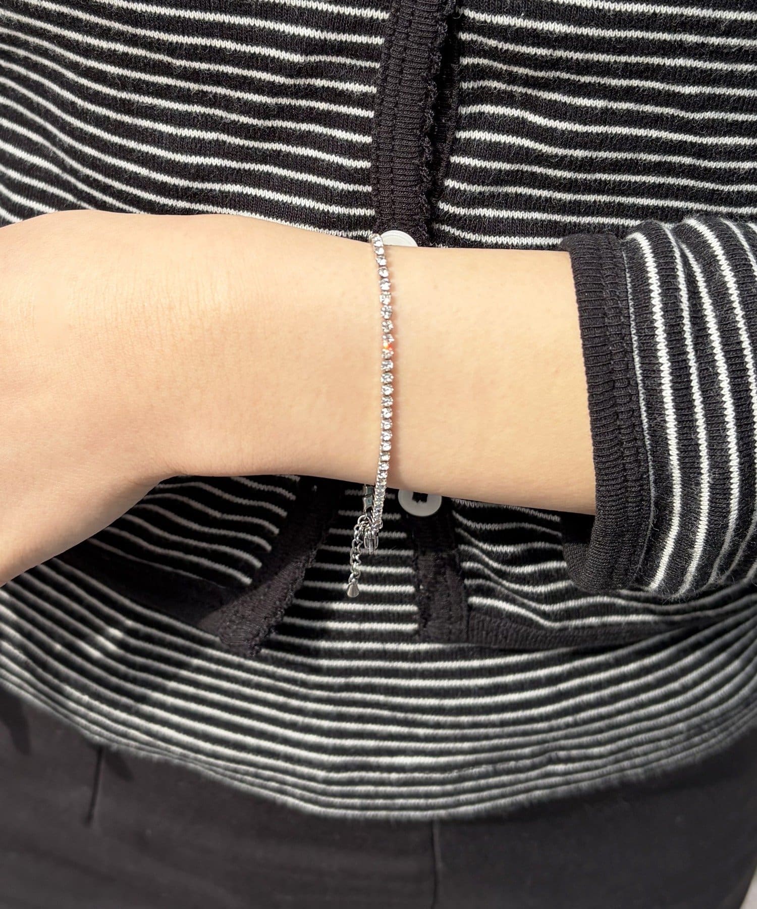 Lattice(ラティス) ＜ステンレス＞ラインストーンブレスレット