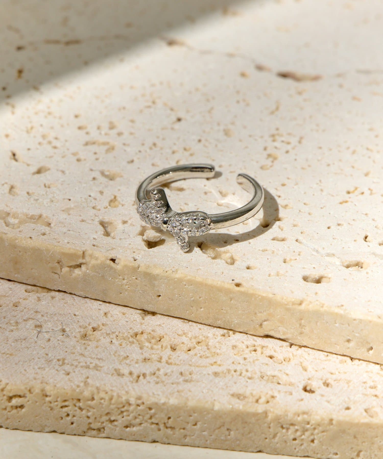 Lattice(ラティス) リボンピンキーリング